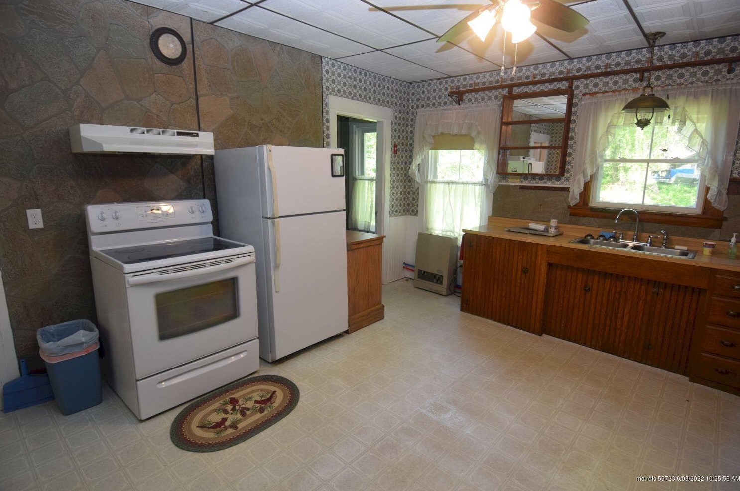 28 Nichols Hill Rd, Concord Township ME  04920-4006 exterior