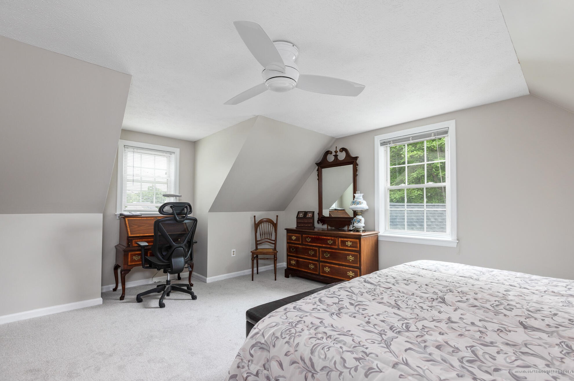 18 Bay View Dr, Portland ME 04103-4519 exterior