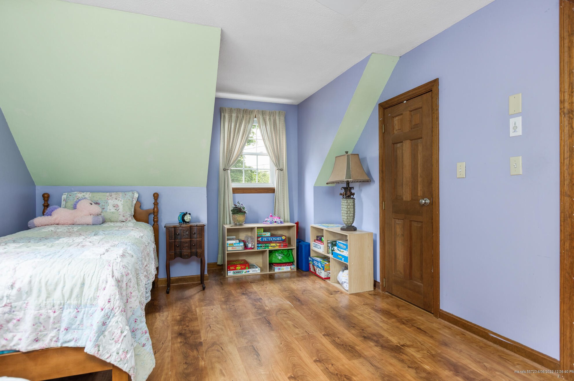 18 Bay View Dr, Portland ME 04103-4519 exterior