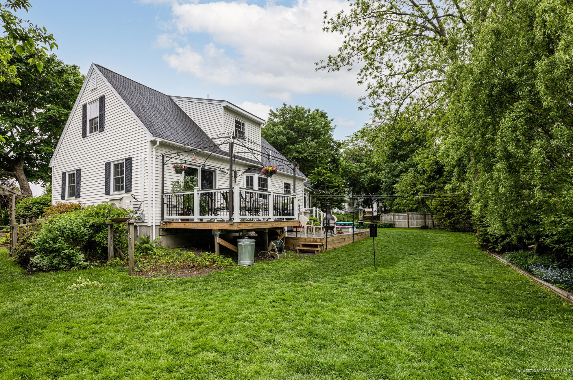 18 Bay View Dr, Portland ME 04103-4519 exterior