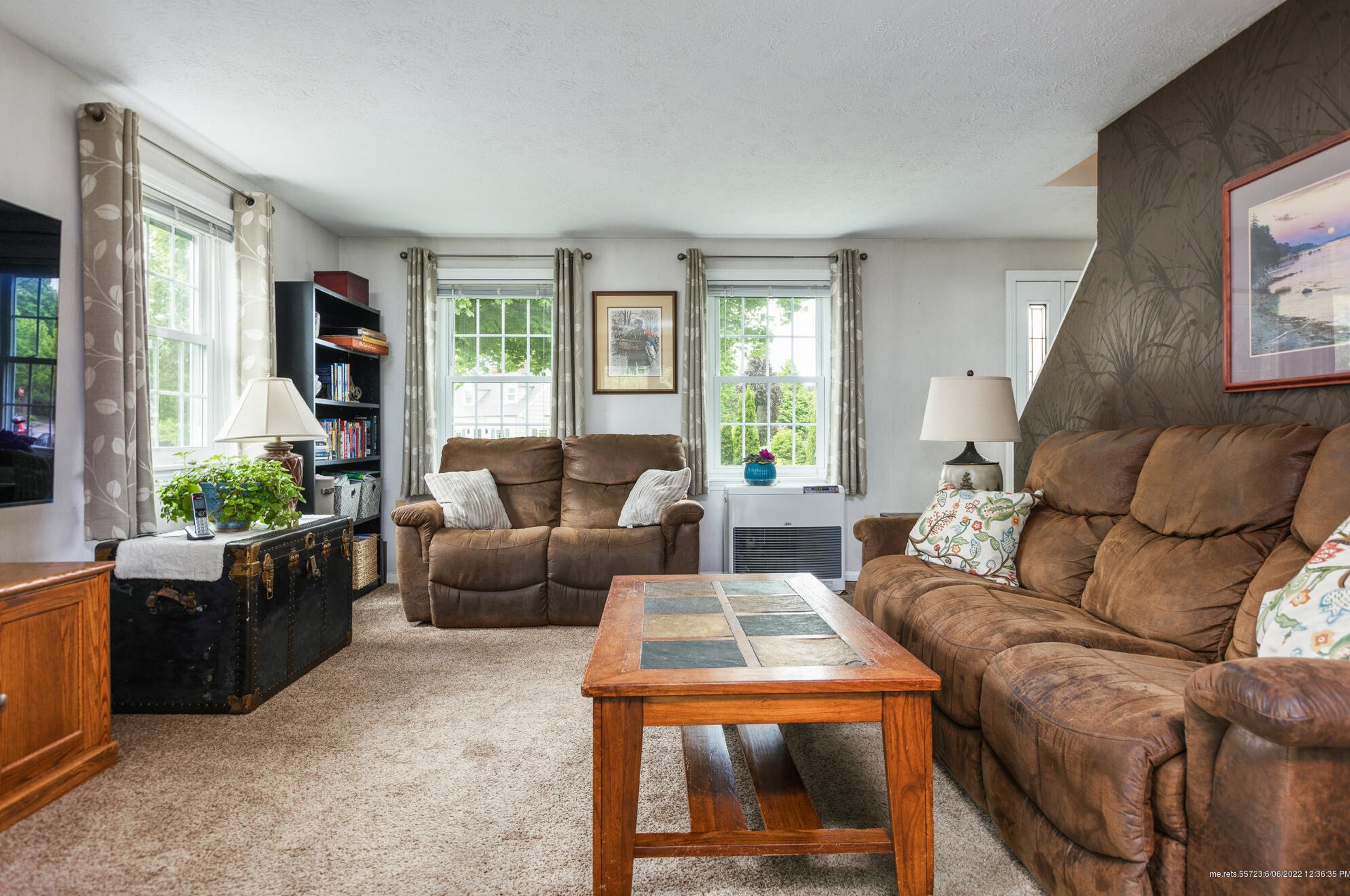 18 Bay View Dr, Portland ME 04103-4519 exterior