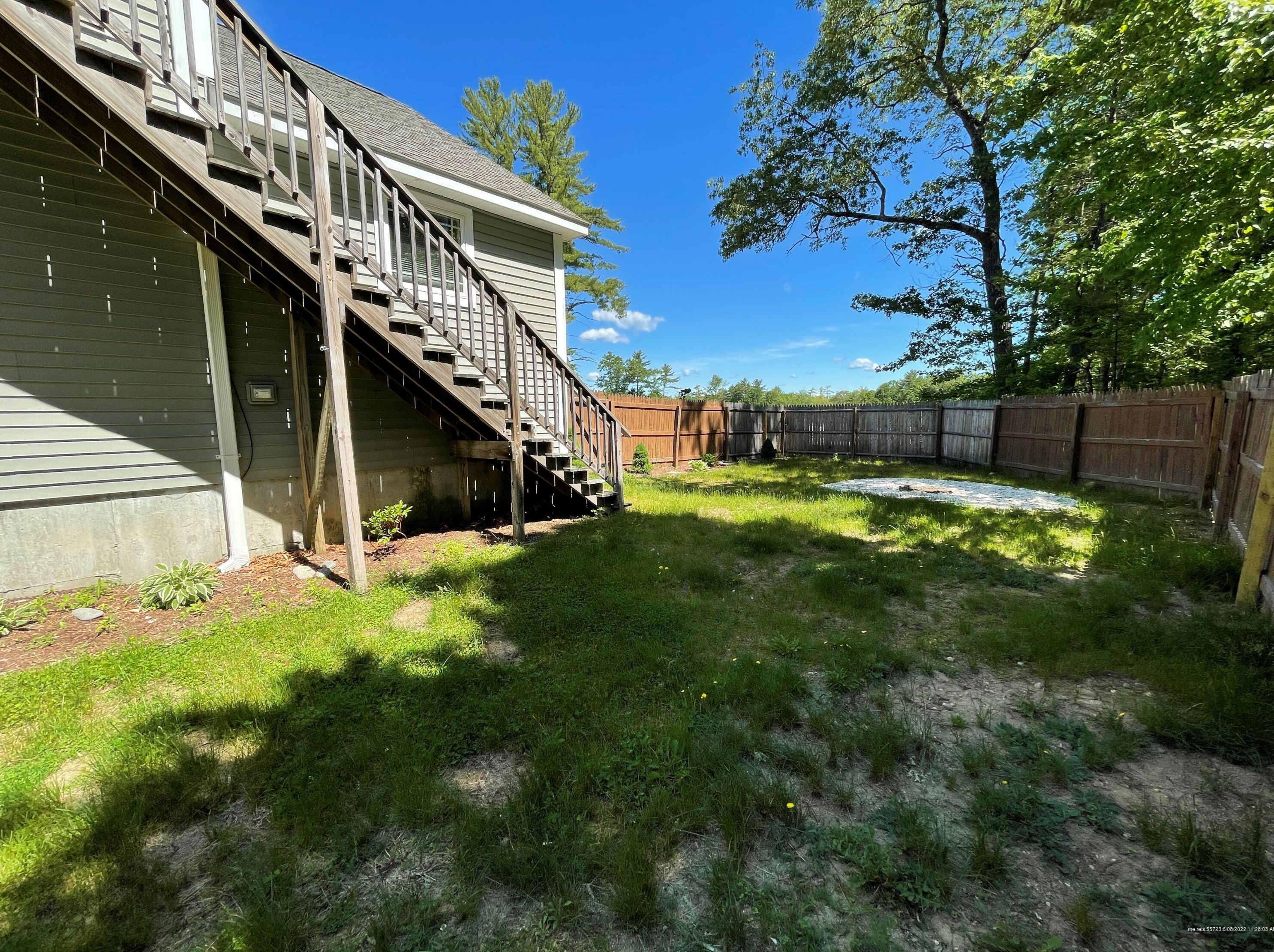 1029 Roosevelt Trl, Windham ME 04062-4816 exterior