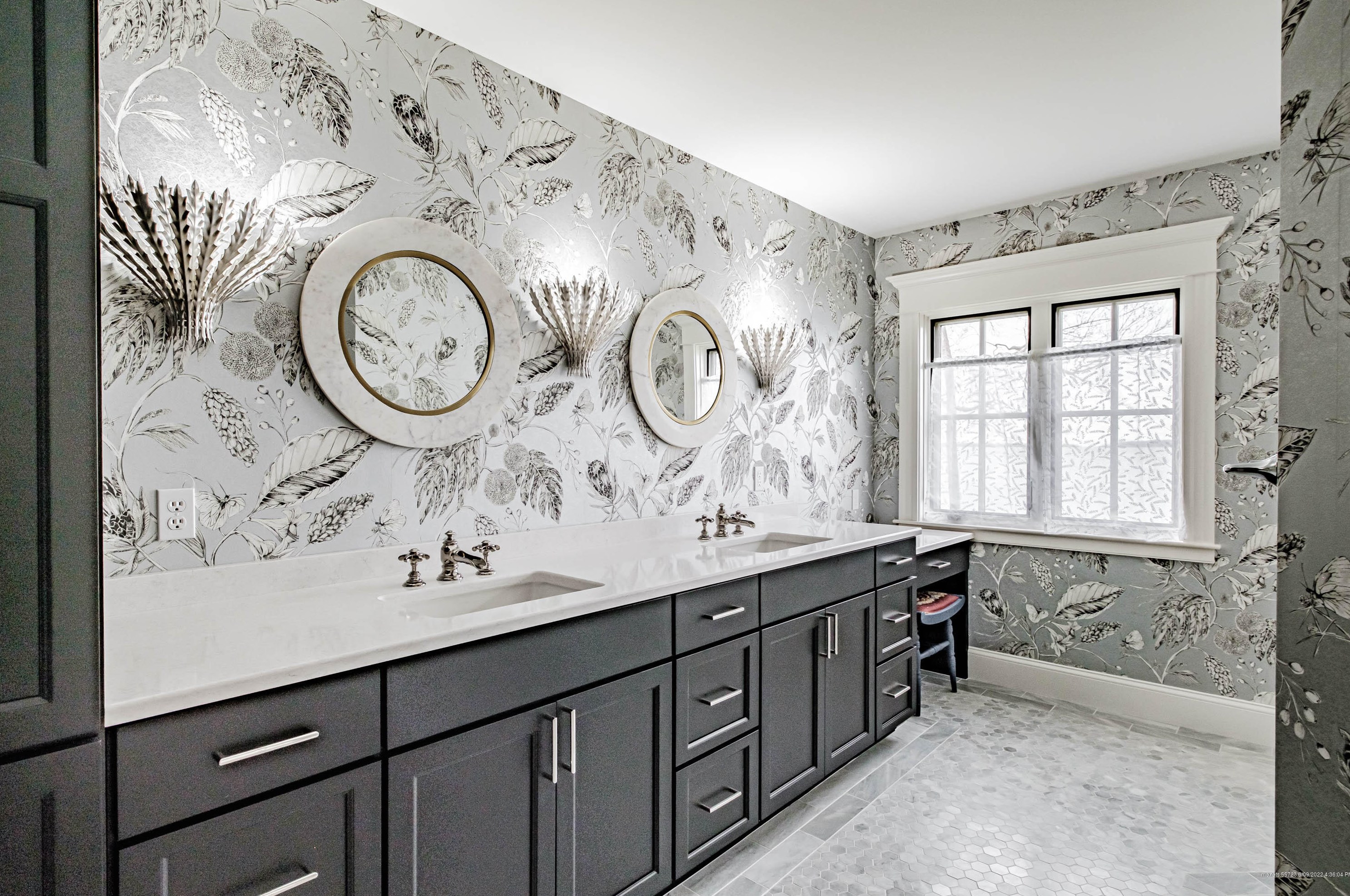 153 Foreside Rd, Portland ME  04110-1420 exterior