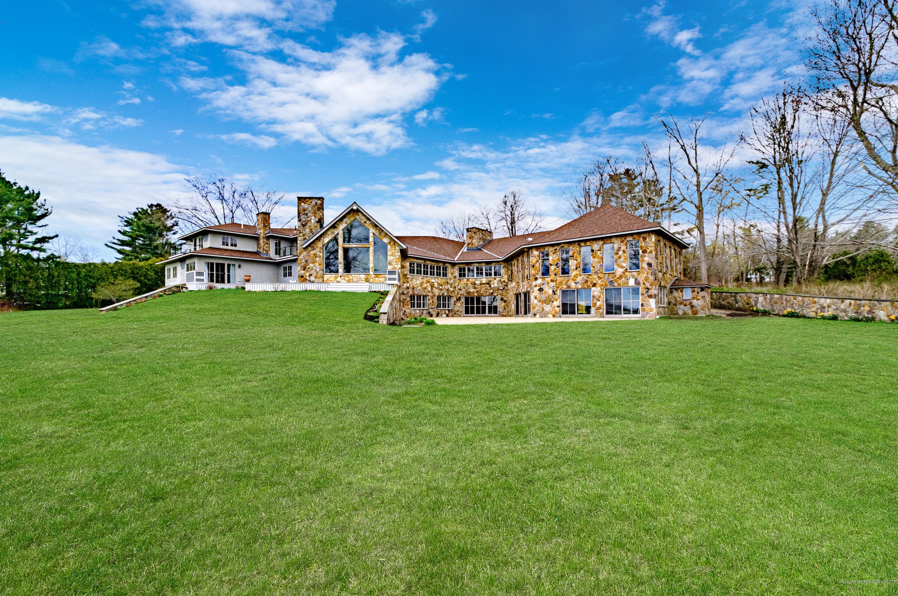 153 Foreside Rd, Portland ME  04110-1420 exterior