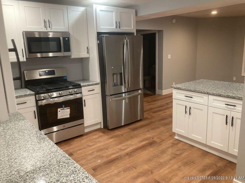 17 Elm St, Portland ME  04106-2718 exterior