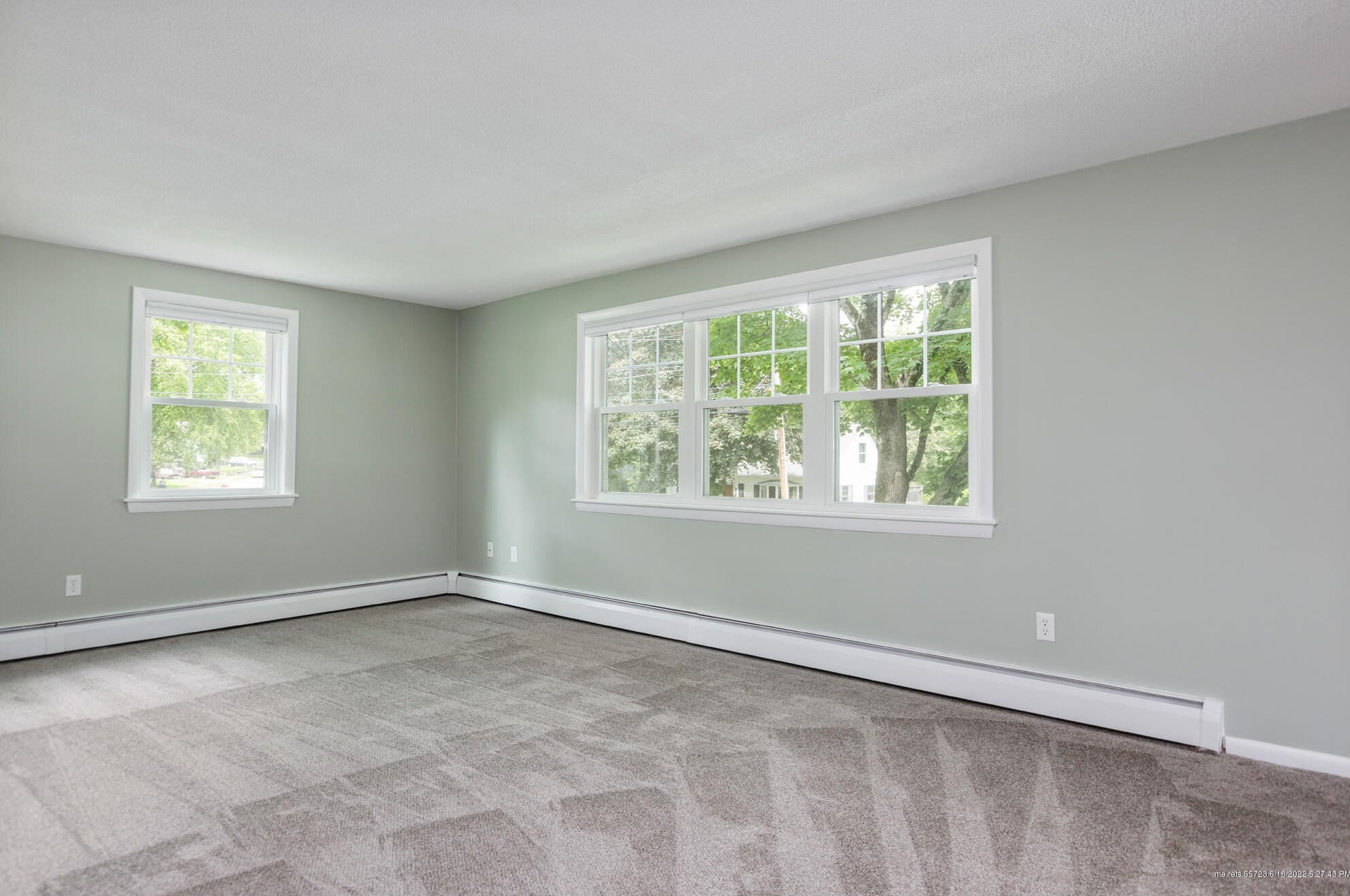 43 Constitution Dr, Westbrook ME  04092-4536 exterior