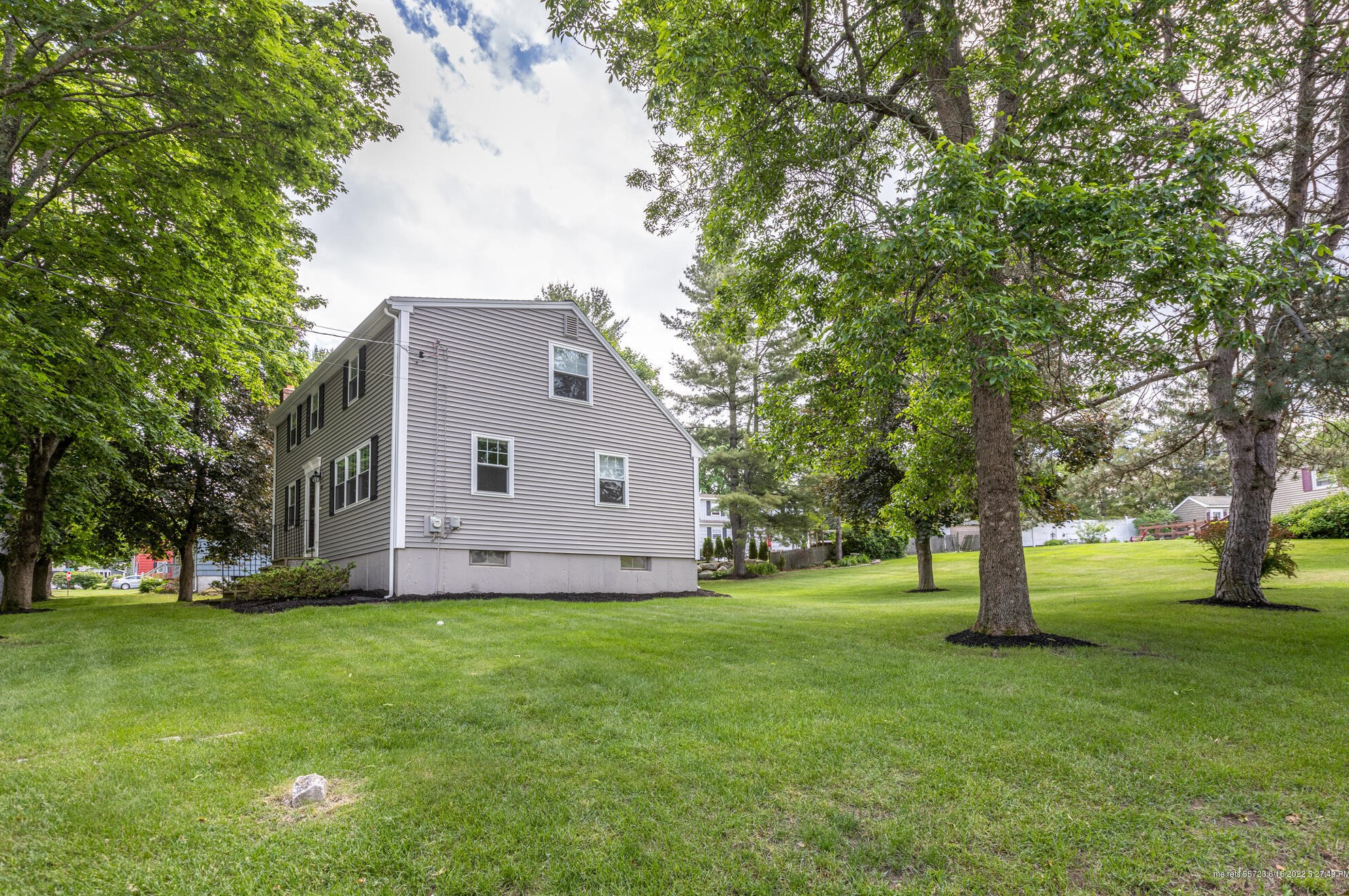 43 Constitution Dr, Westbrook ME  04092-4536 exterior