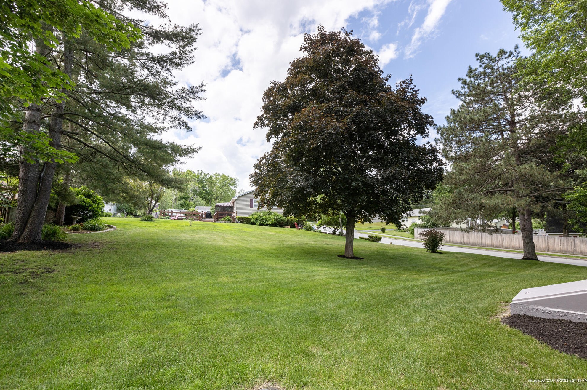 43 Constitution Dr, Westbrook ME  04092-4536 exterior