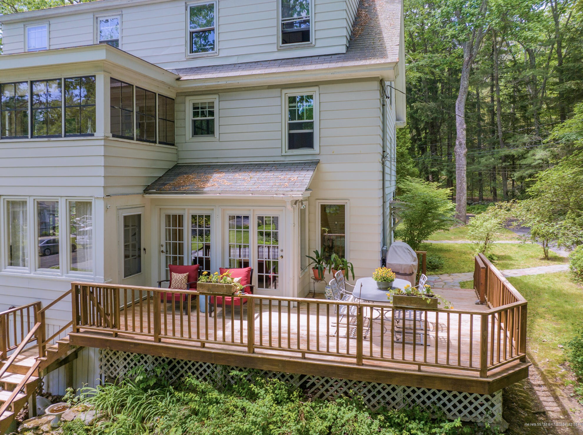 4 Concord Cir, Portland ME 04110-1203 exterior