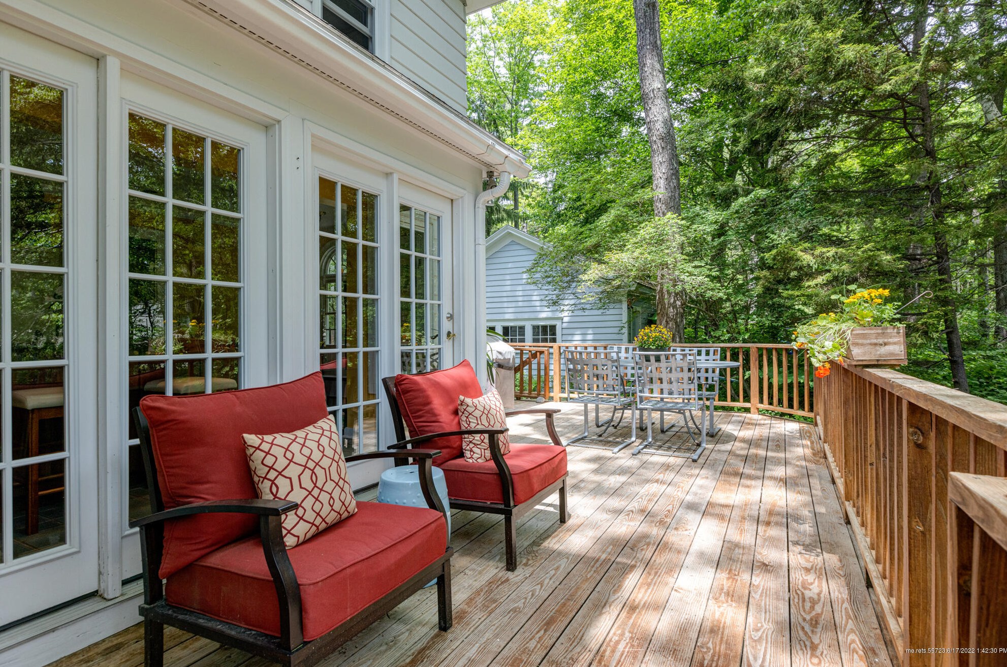 4 Concord Cir, Portland ME 04110-1203 exterior