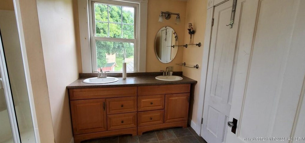 20 Wiley St, Bangor ME  04401-3732 exterior