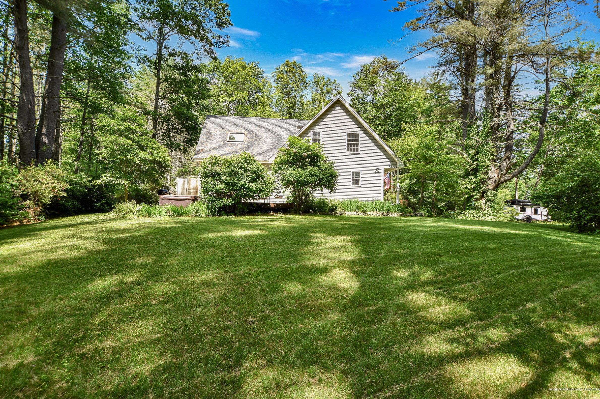 2 Falling Pines Ln, Readfield ME  04355-3588 exterior