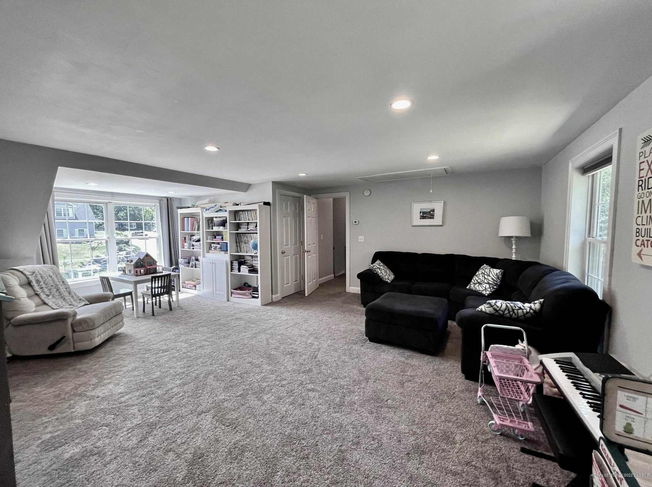 53 Thrush Ter, Windham ME  04062-5790 exterior