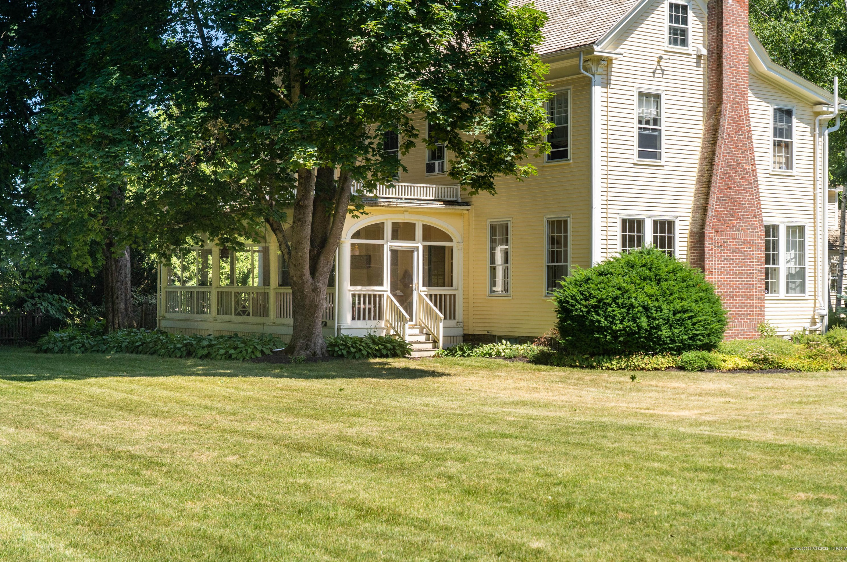 70 Foreside Rd, Portland ME  04105-1721 exterior