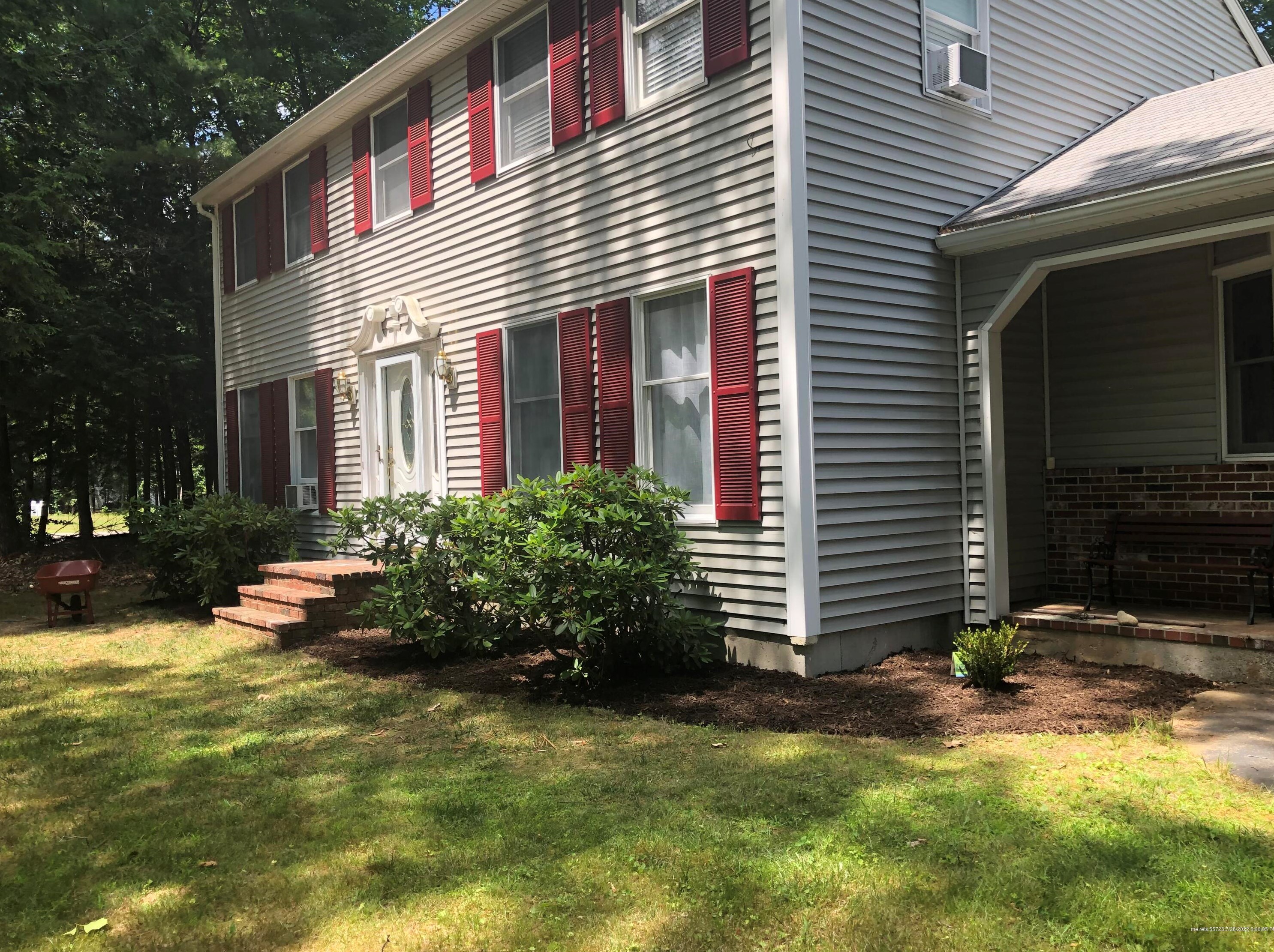 2 Summit Rd, Windham ME 04062-4725 exterior