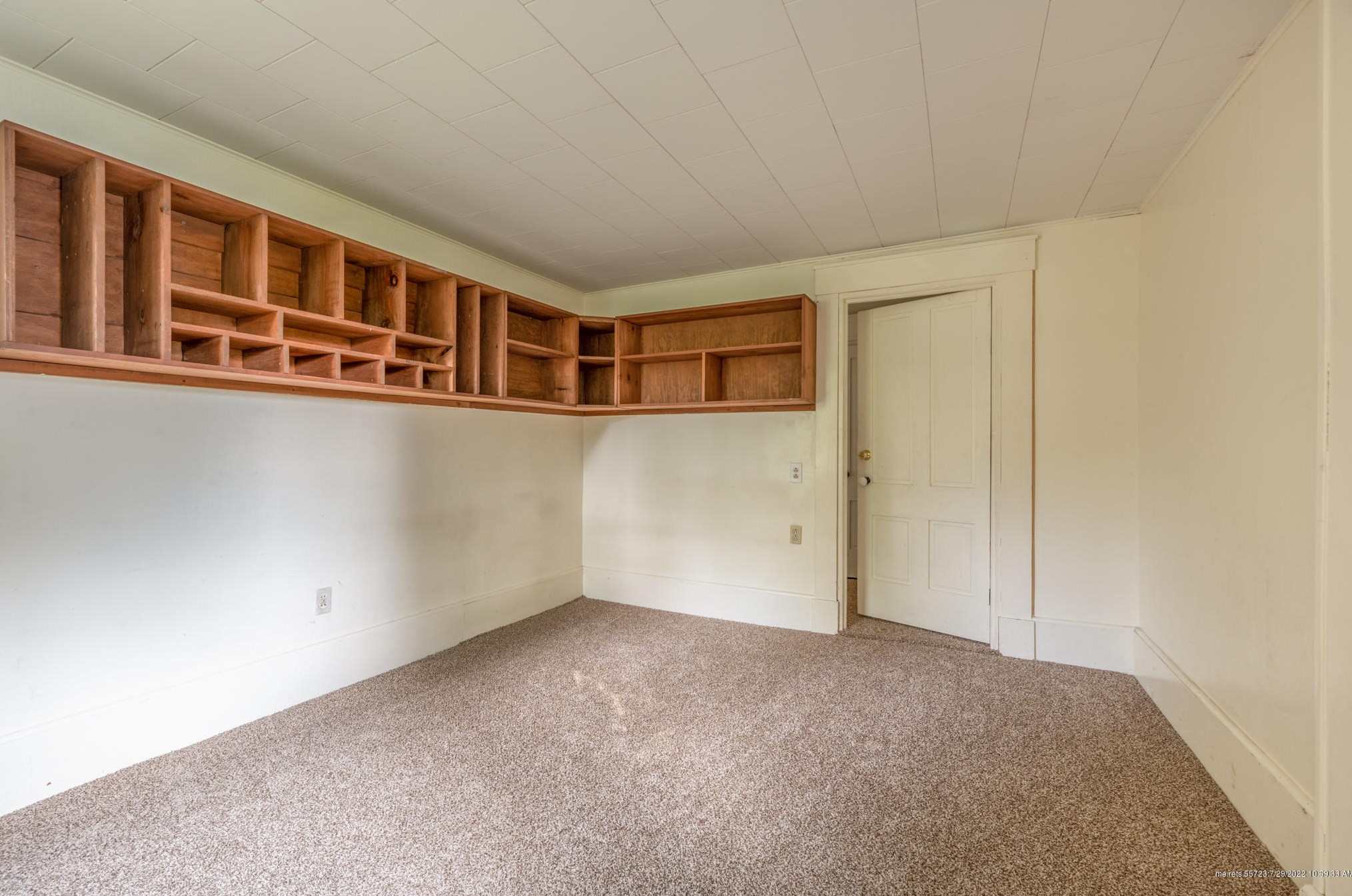 876 Main St, Sebec ME  04426-1029 exterior