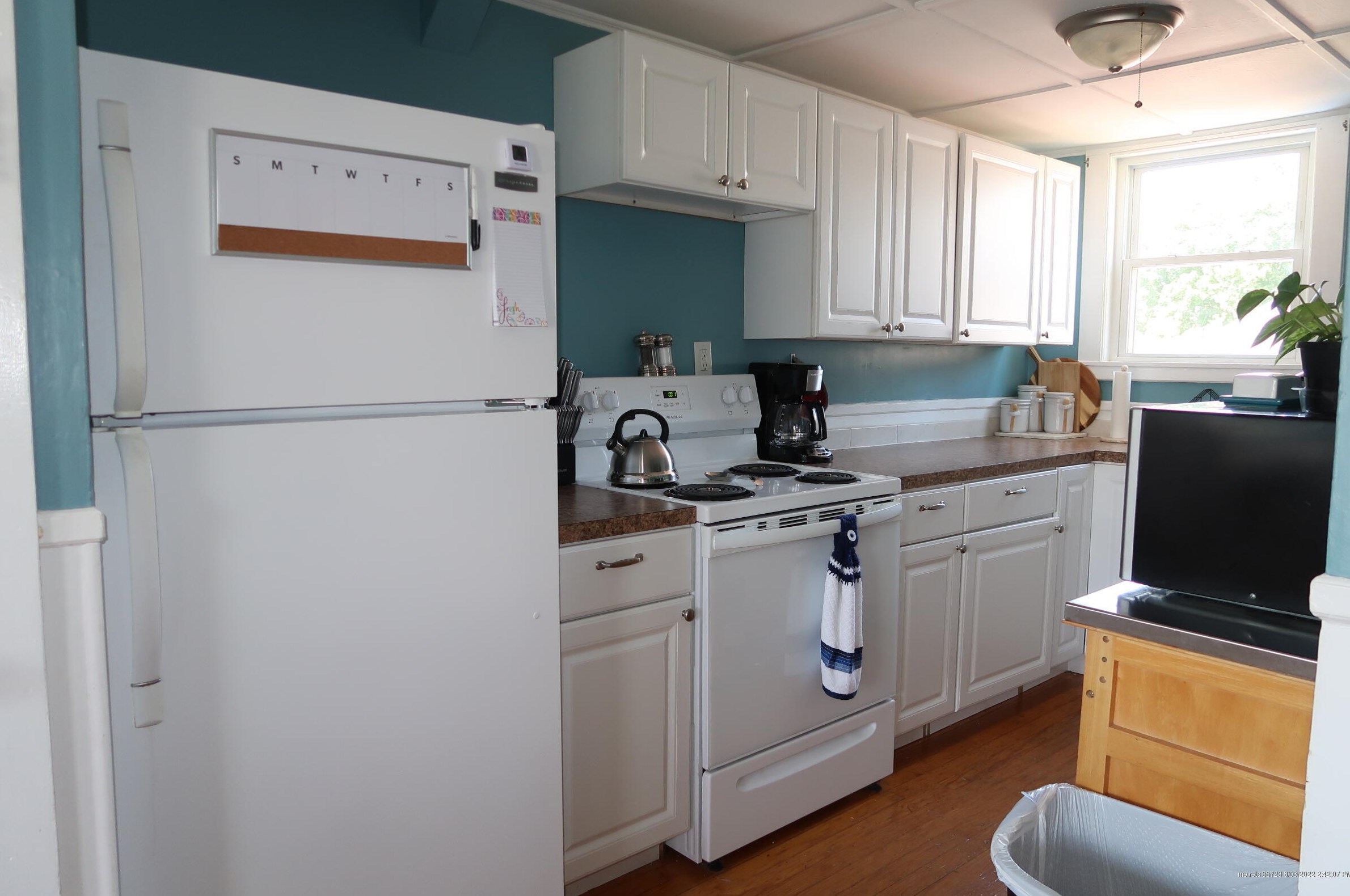 70 Winter St, Auburn ME 04210-5183 exterior