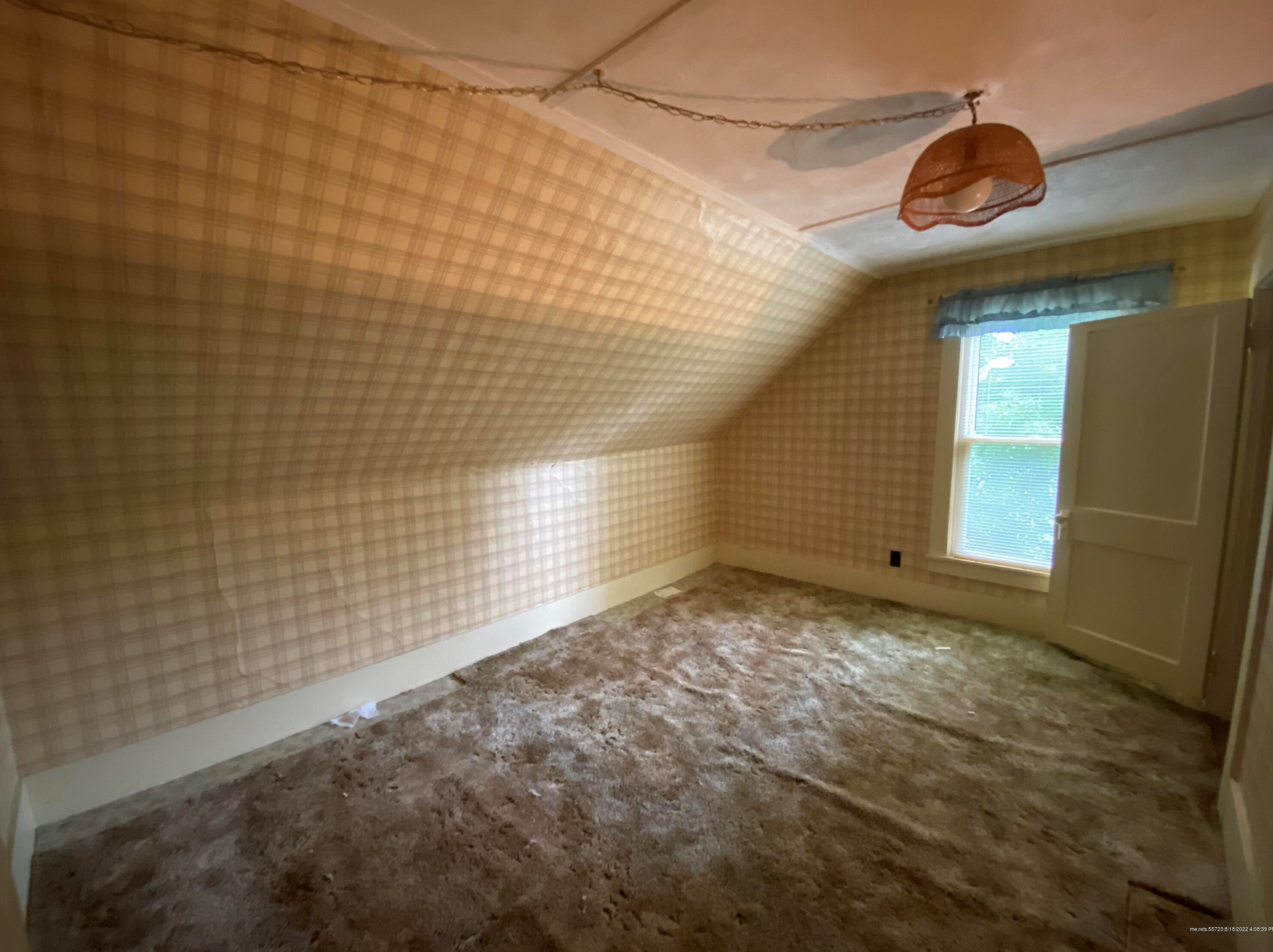 7 Winter St, Houlton ME  04730-2108 exterior