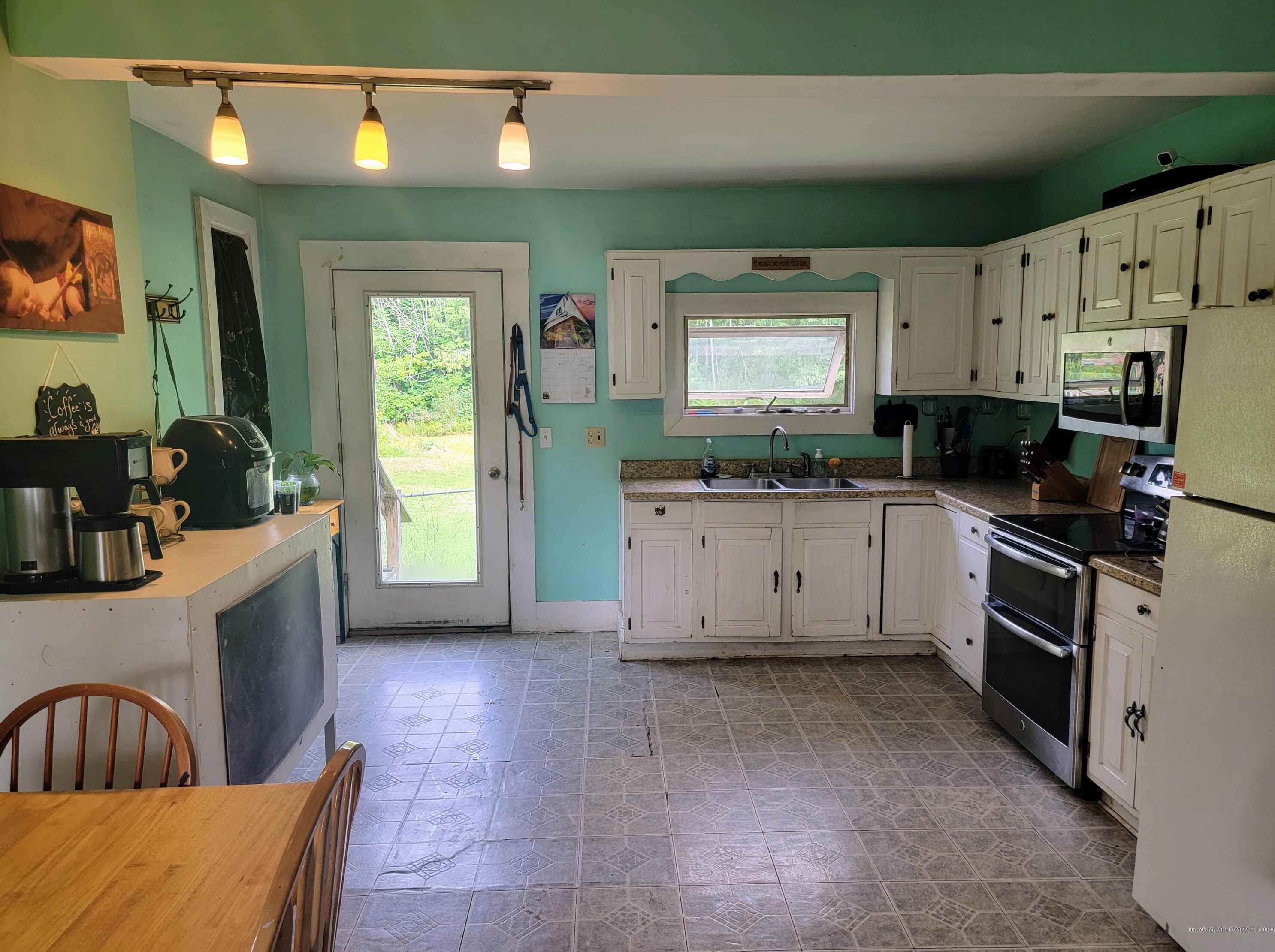 130 Summer St, Sebec ME 04426-1126 exterior