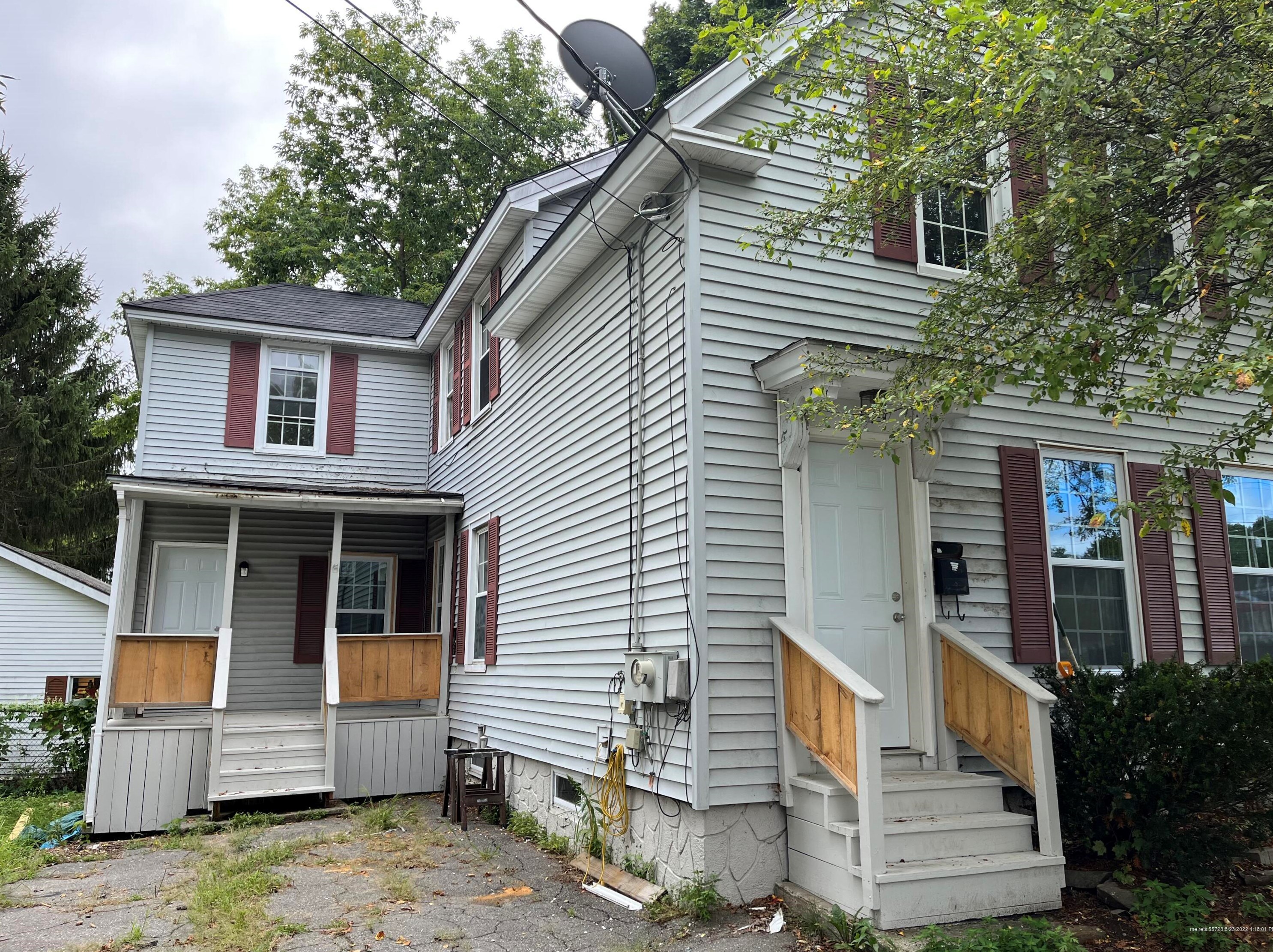 11 Pleasant St, Fairfield ME  04937-1511 exterior