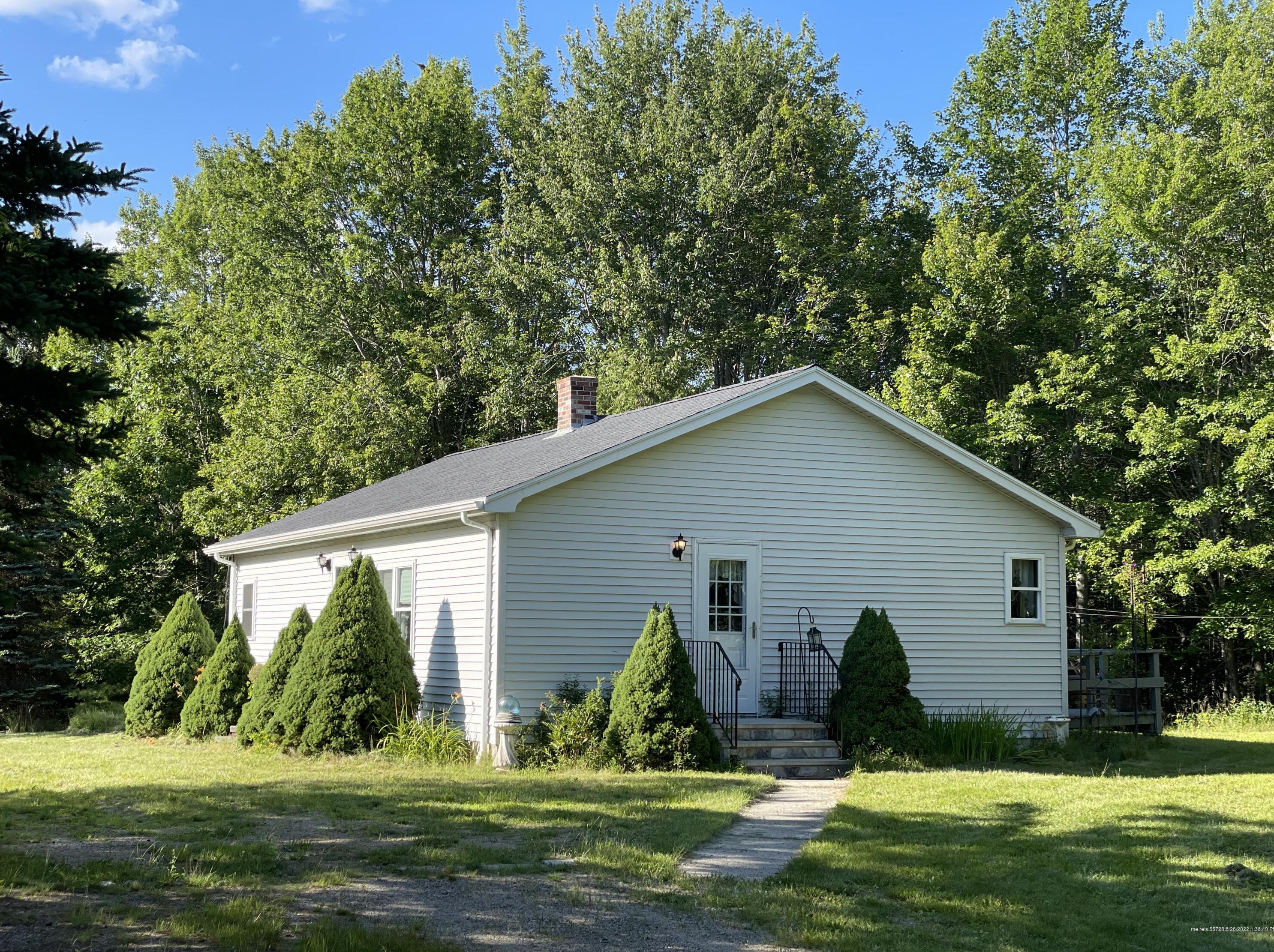 425 Kansas Rd, Milbridge ME 04658-3130 exterior