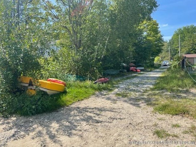 44 Vista Dr, Windham ME  04062-4440 exterior