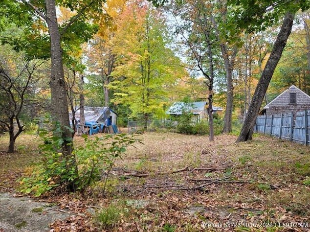 44 Vista Dr, Windham ME  04062-4440 exterior