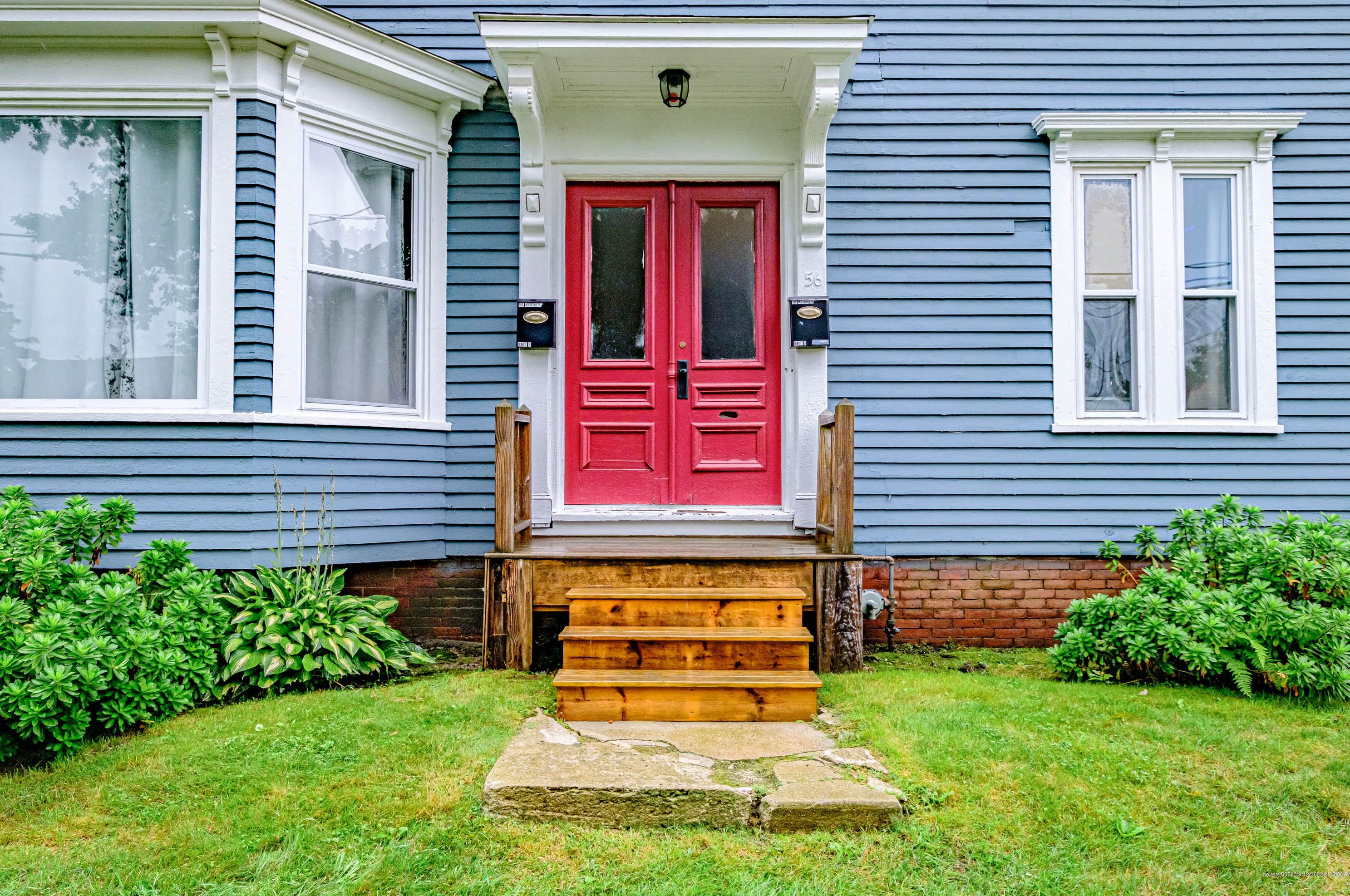 56 Mosher St, Portland ME  04106-2122 exterior