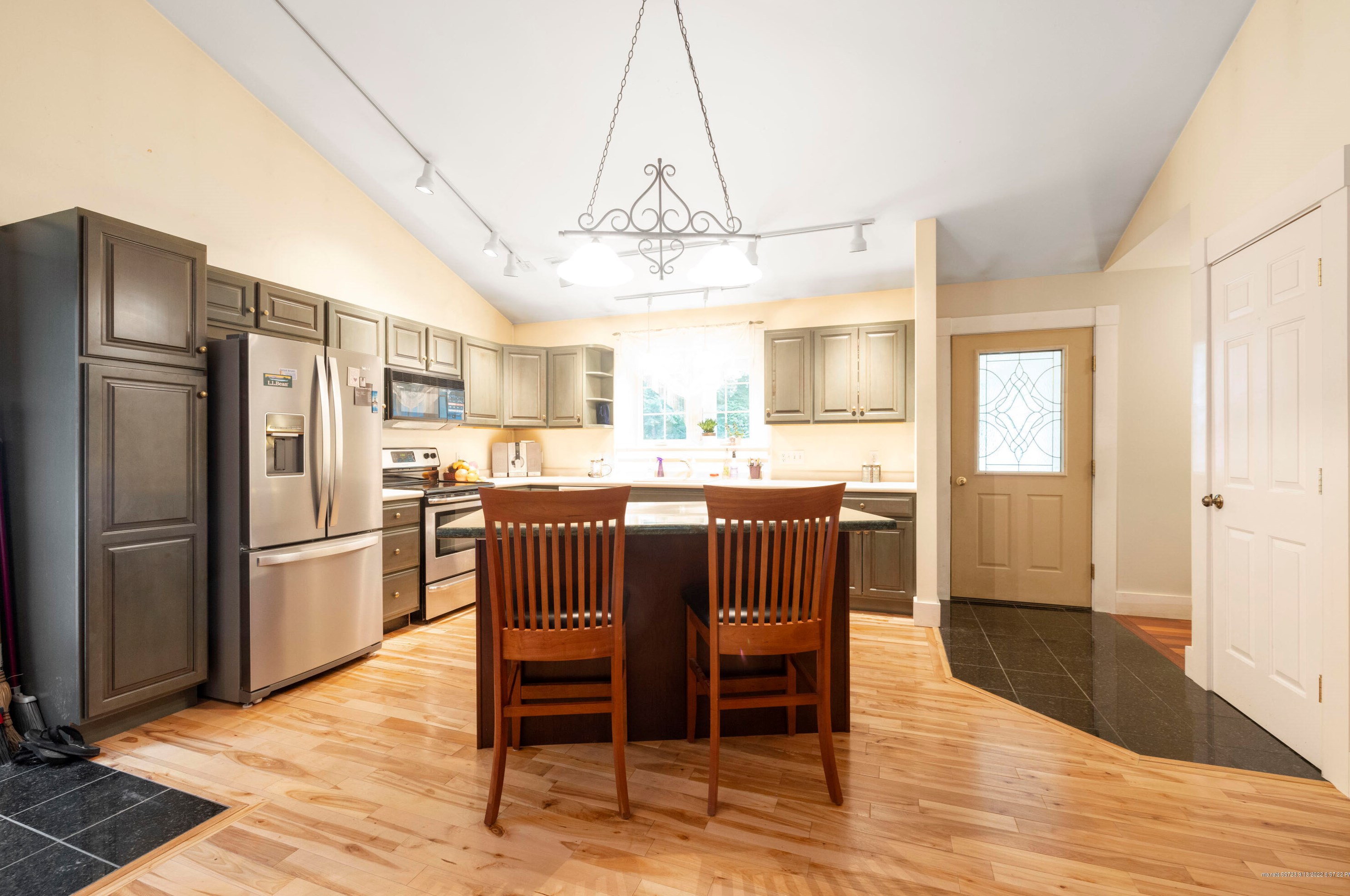 5 Hamilton Way, Limerick ME 04048-3834 exterior