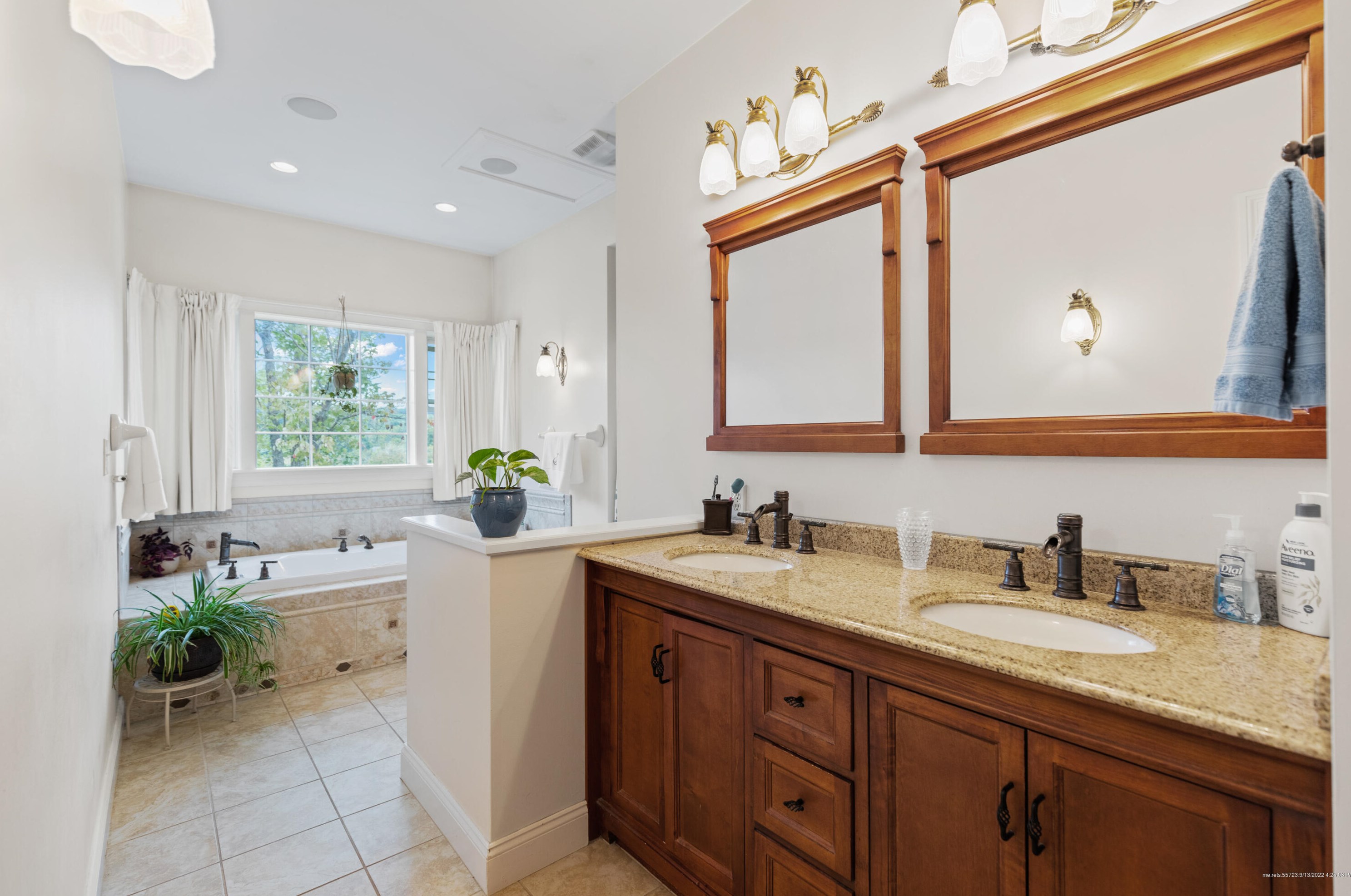 7 Carol Dr, Windham ME 04062-3325 exterior