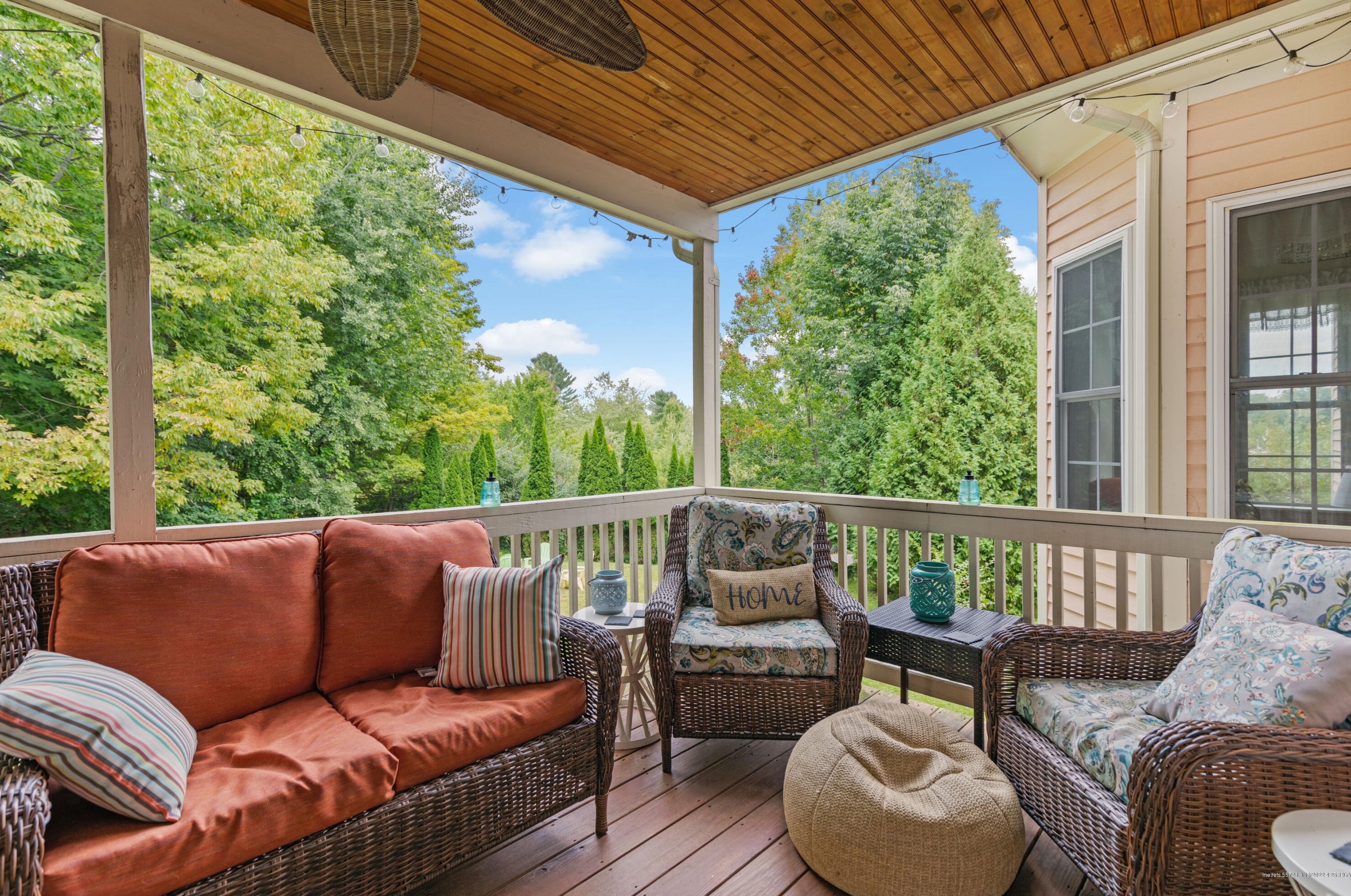 7 Carol Dr, Windham ME 04062-3325 exterior