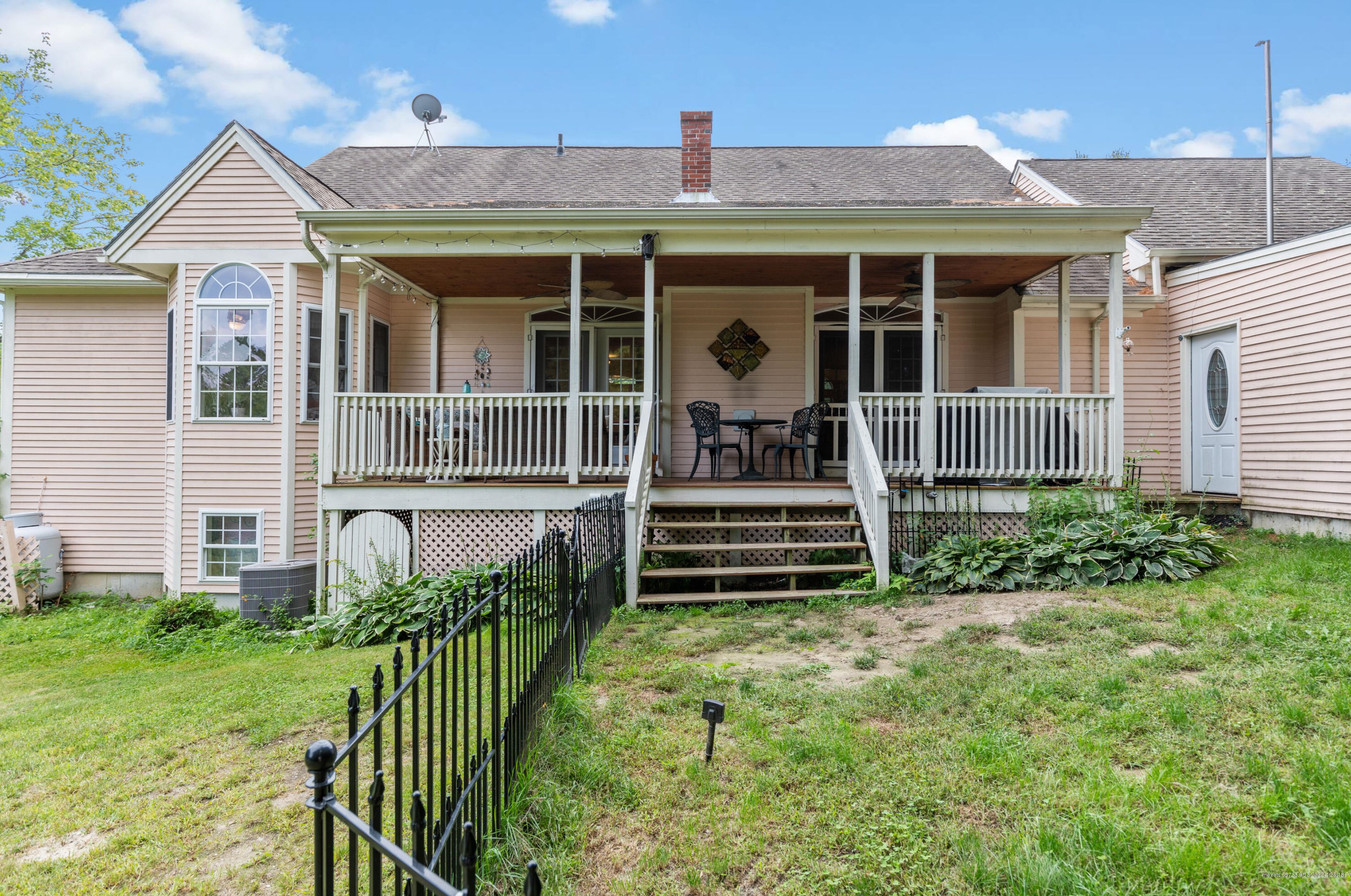 7 Carol Dr, Windham ME 04062-3325 exterior