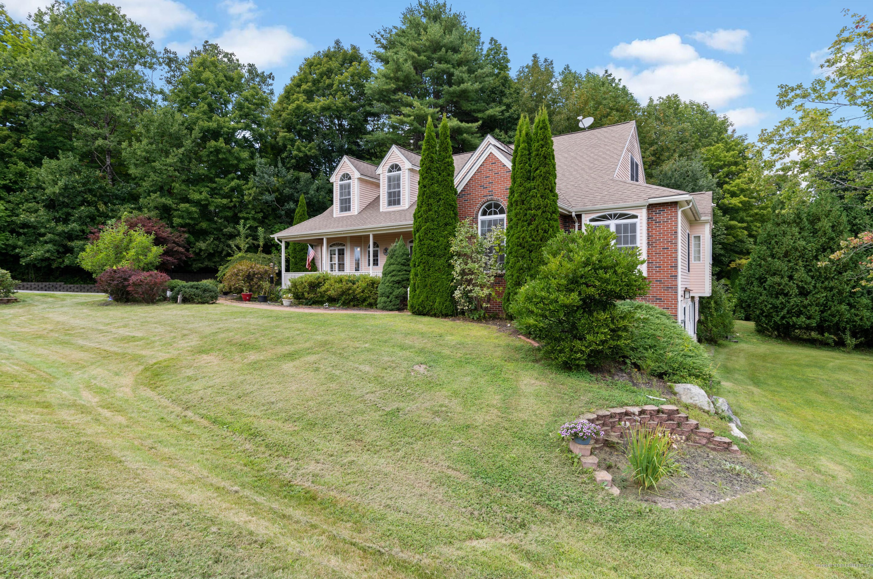 7 Carol Dr, Windham ME 04062-3325 exterior