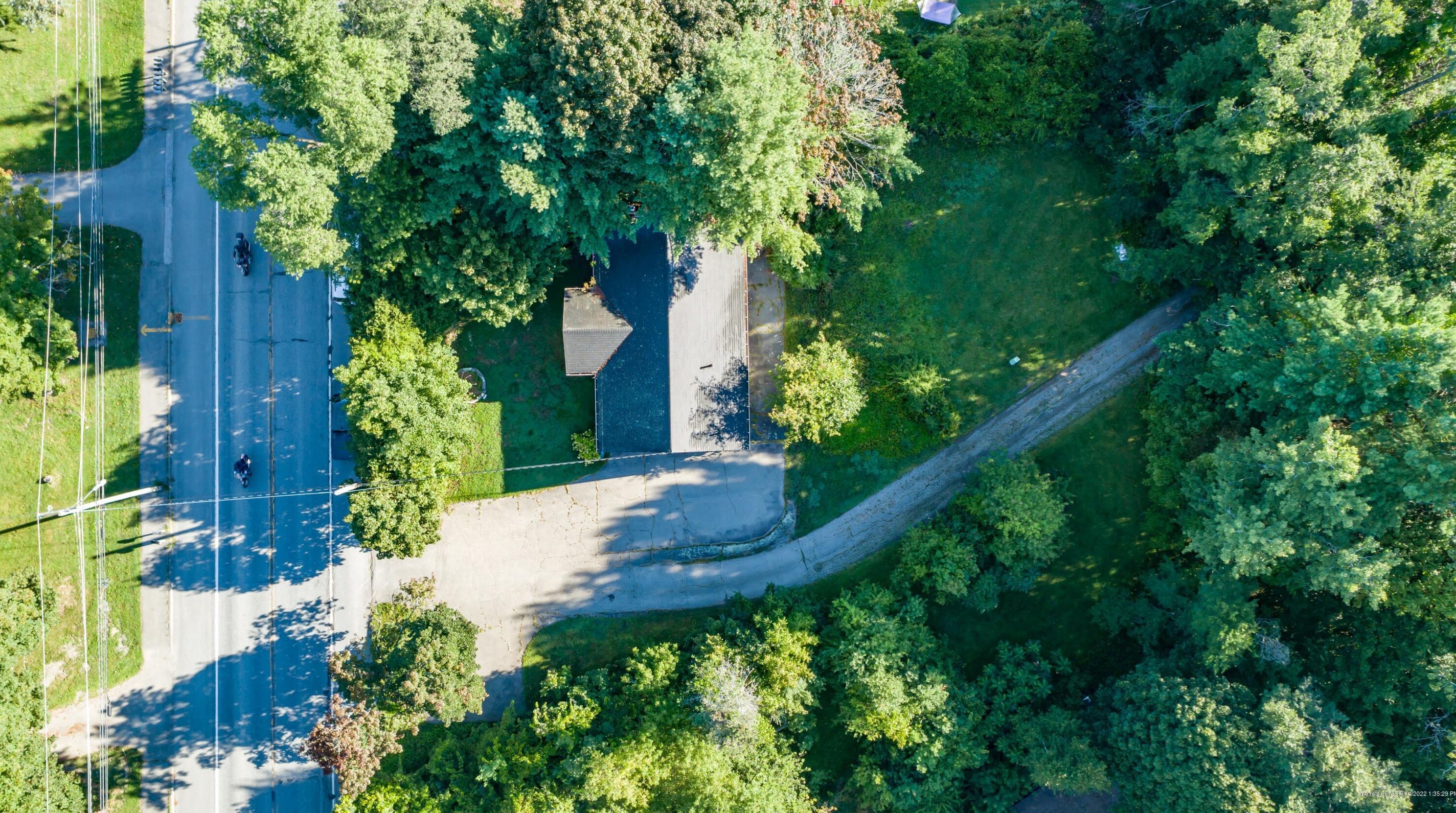 201 Main Rd, Newburgh ME 04444-1657 exterior
