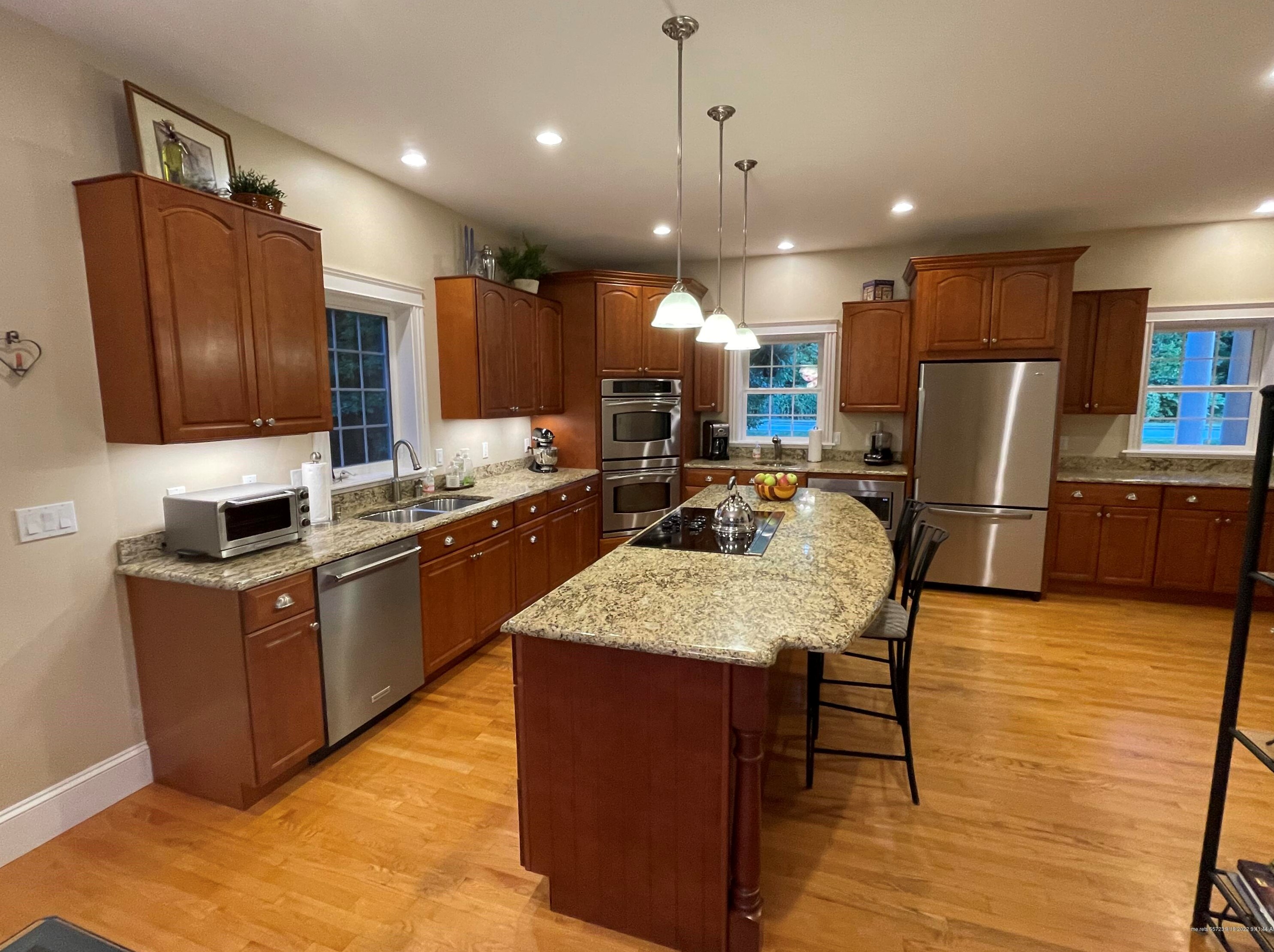 18 Victoria Ln, Windham ME  04062-4172 exterior