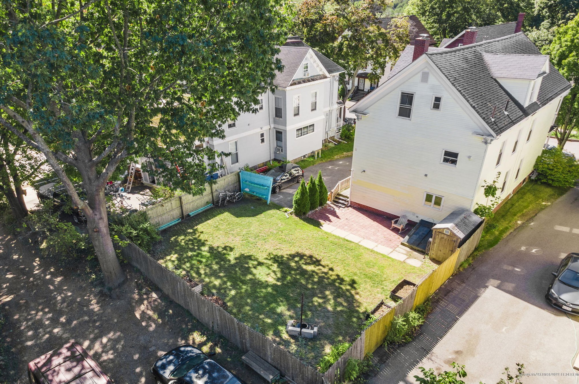 39 Roberts St, Portland ME 04102-2016 exterior