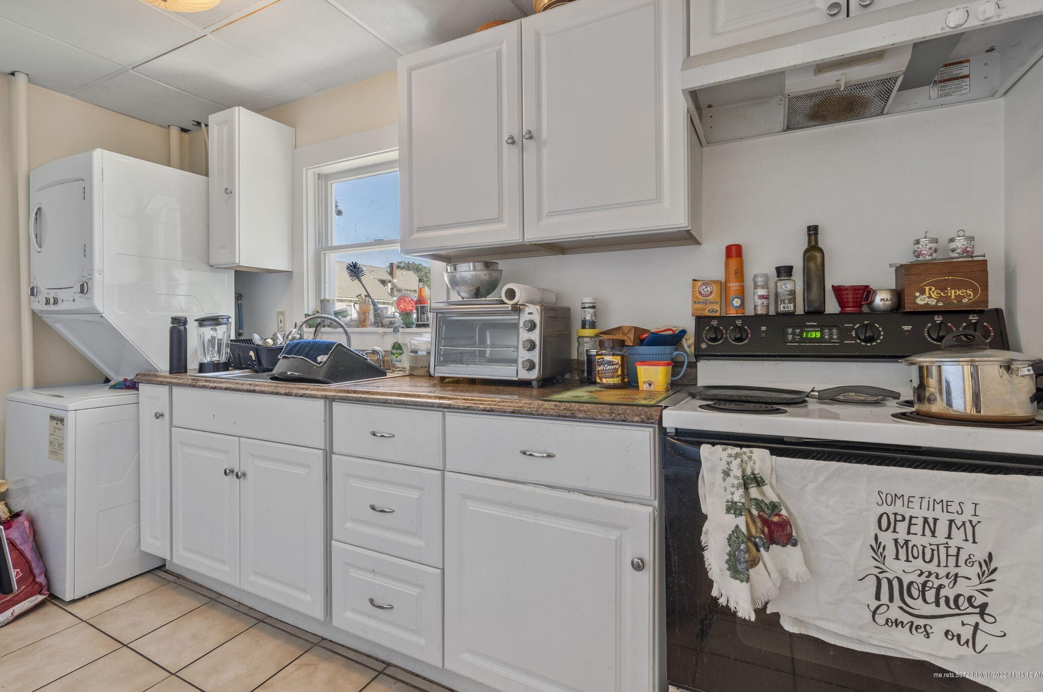 39 Roberts St, Portland ME 04102-2016 exterior