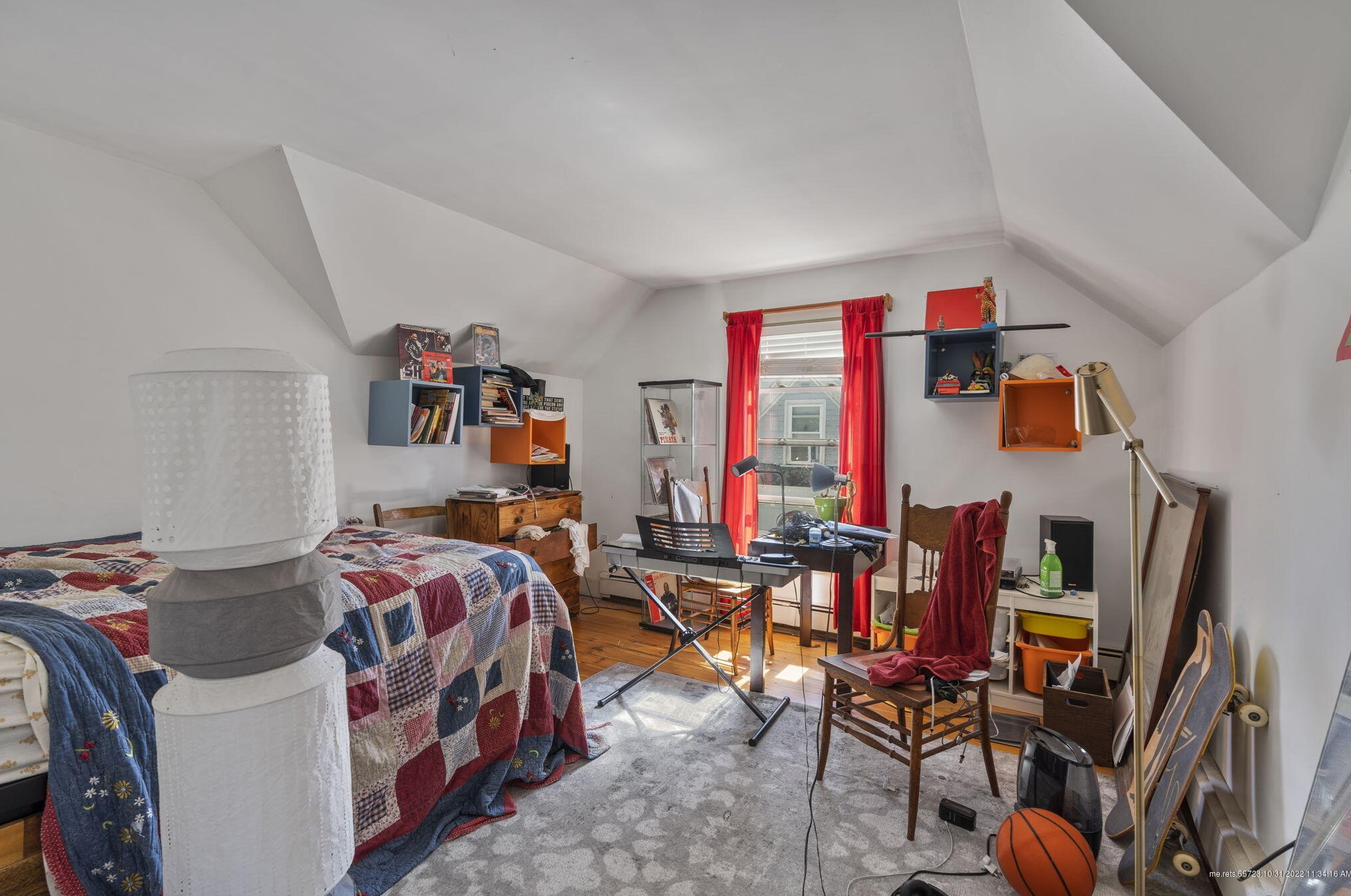 39 Roberts St, Portland ME 04102-2016 exterior