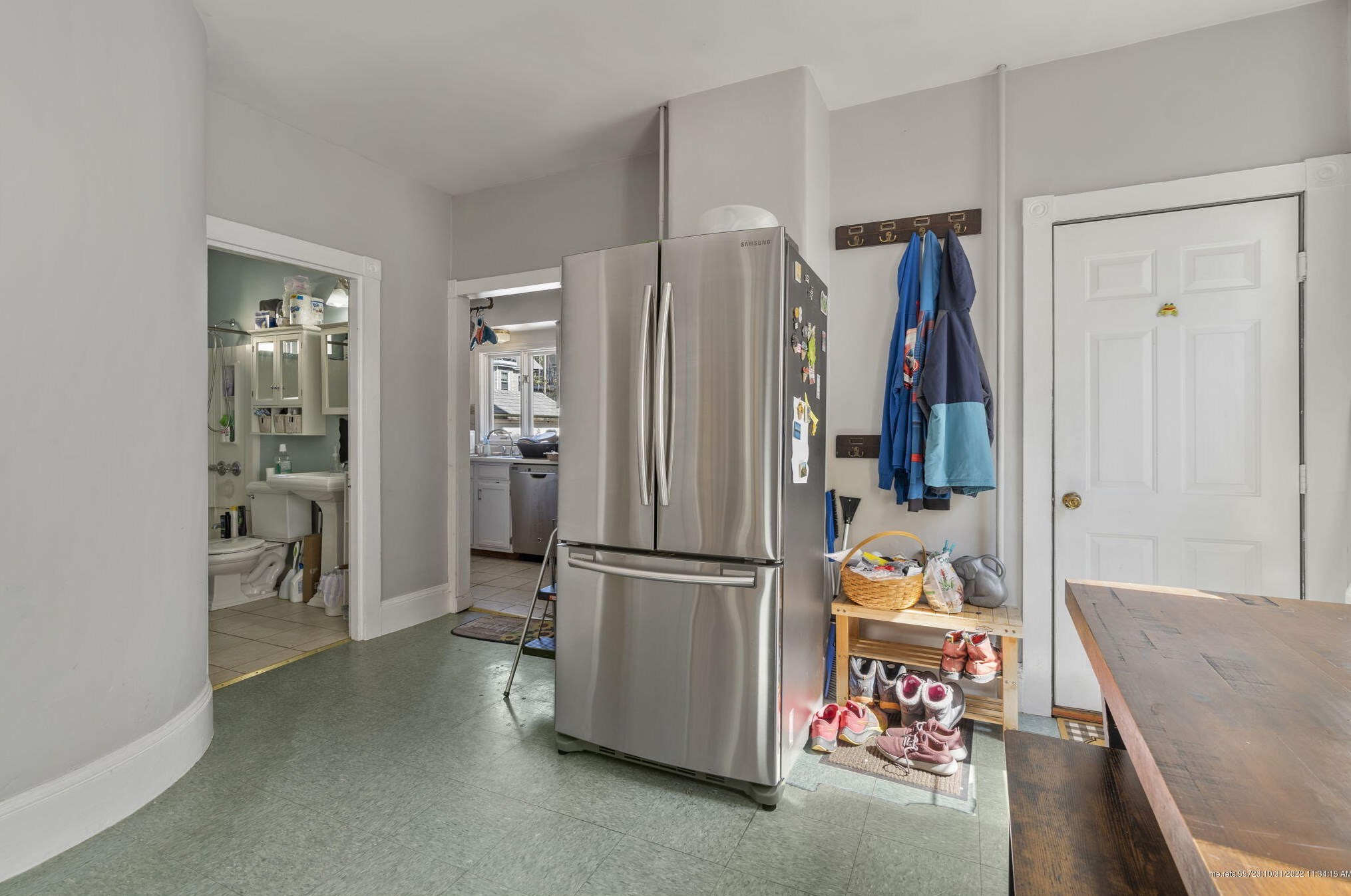 39 Roberts St, Portland ME 04102-2016 exterior