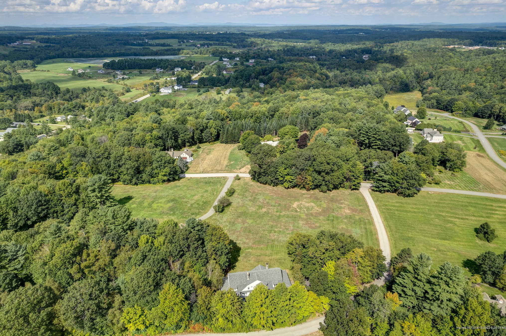 1 Overlook Dr, Gorham ME  04038-2556 exterior