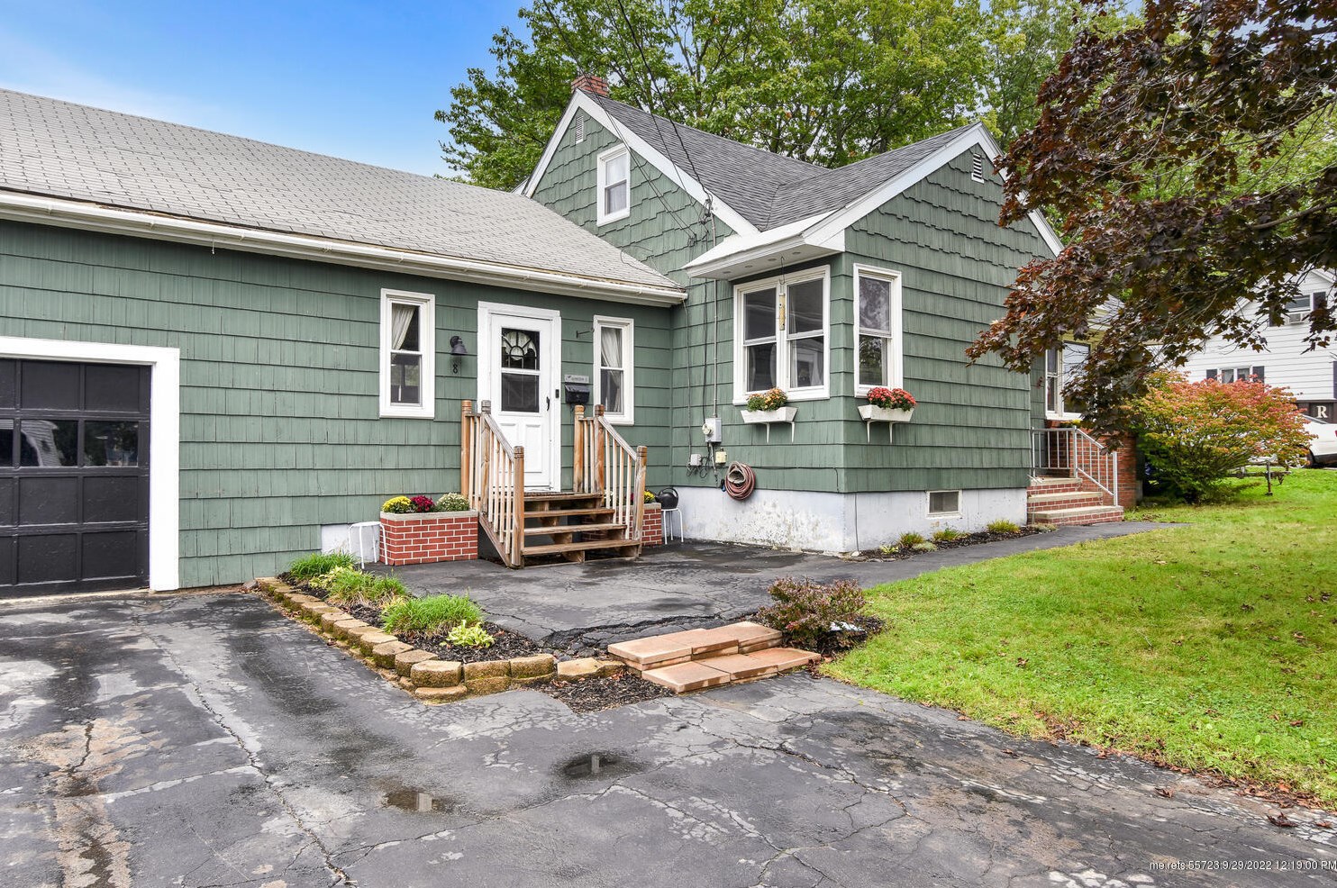8 Lee St, Waterville ME  04901-7250 exterior