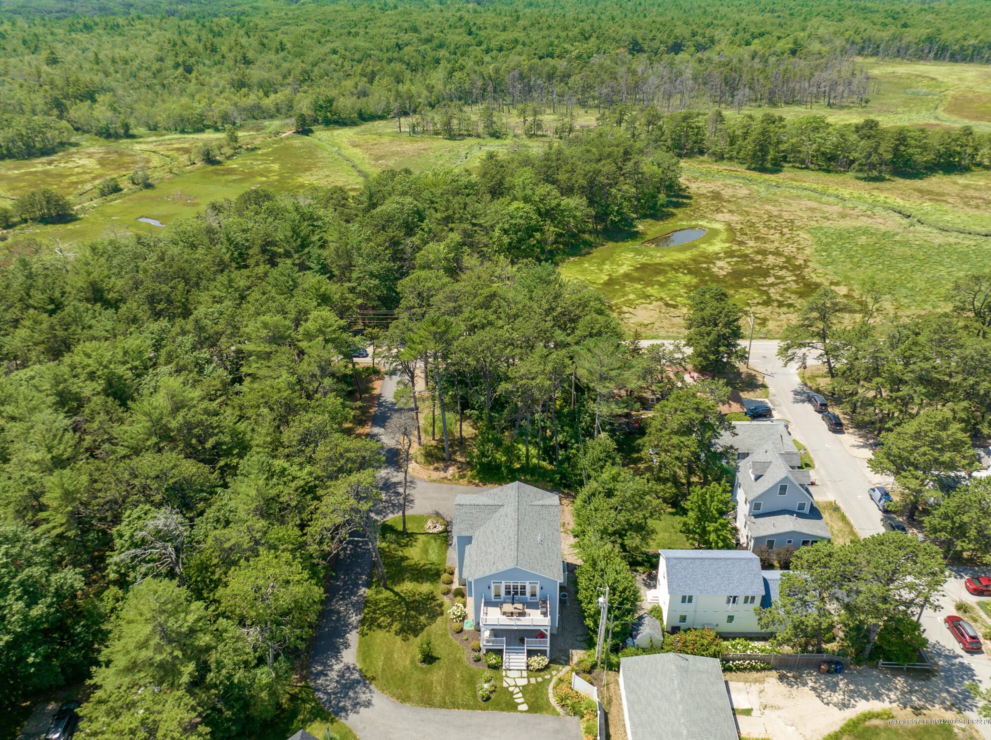 423 Seaside Ave, Saco ME 04072-2348 exterior