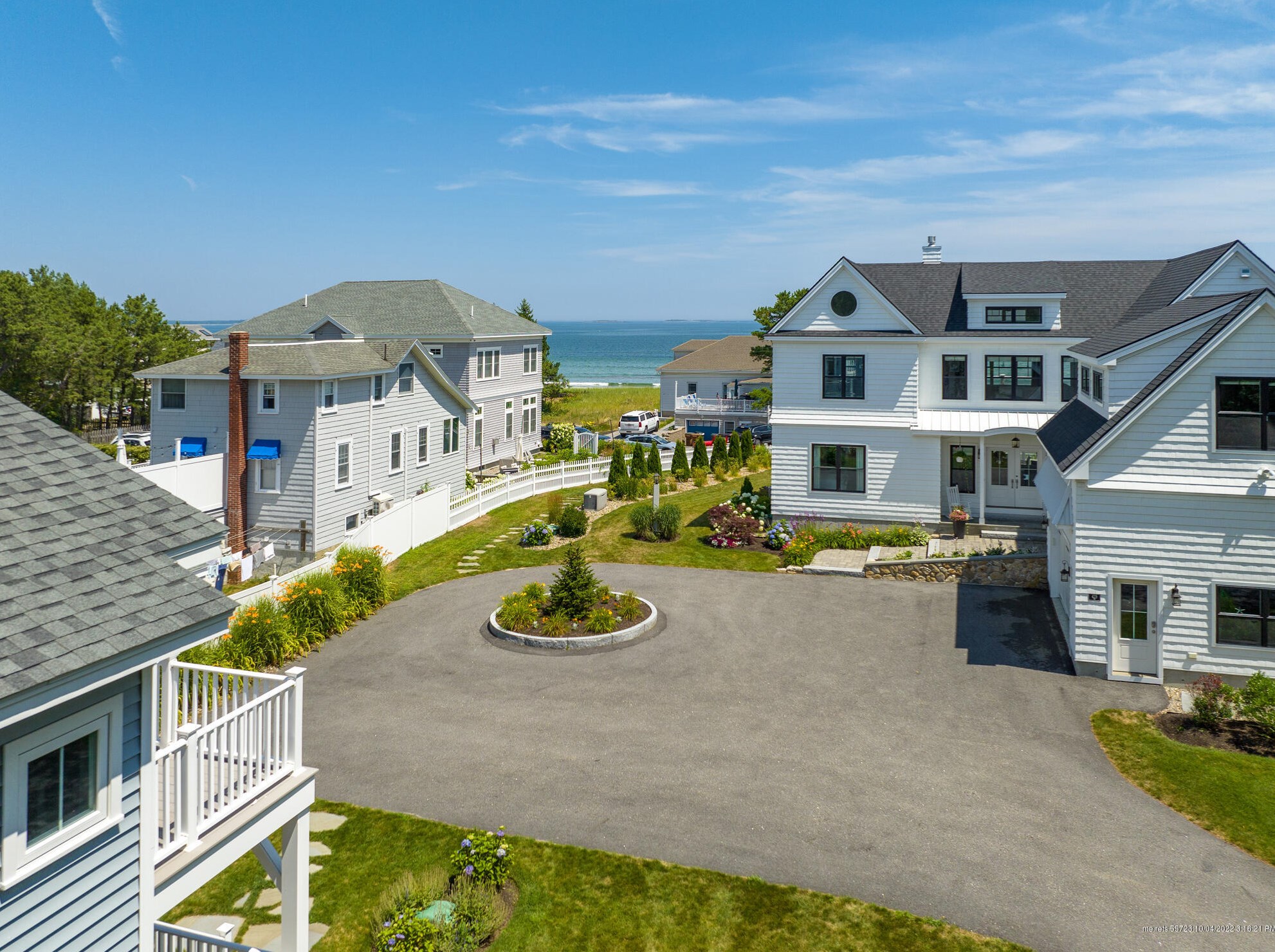 423 Seaside Ave, Saco ME 04072-2348 exterior