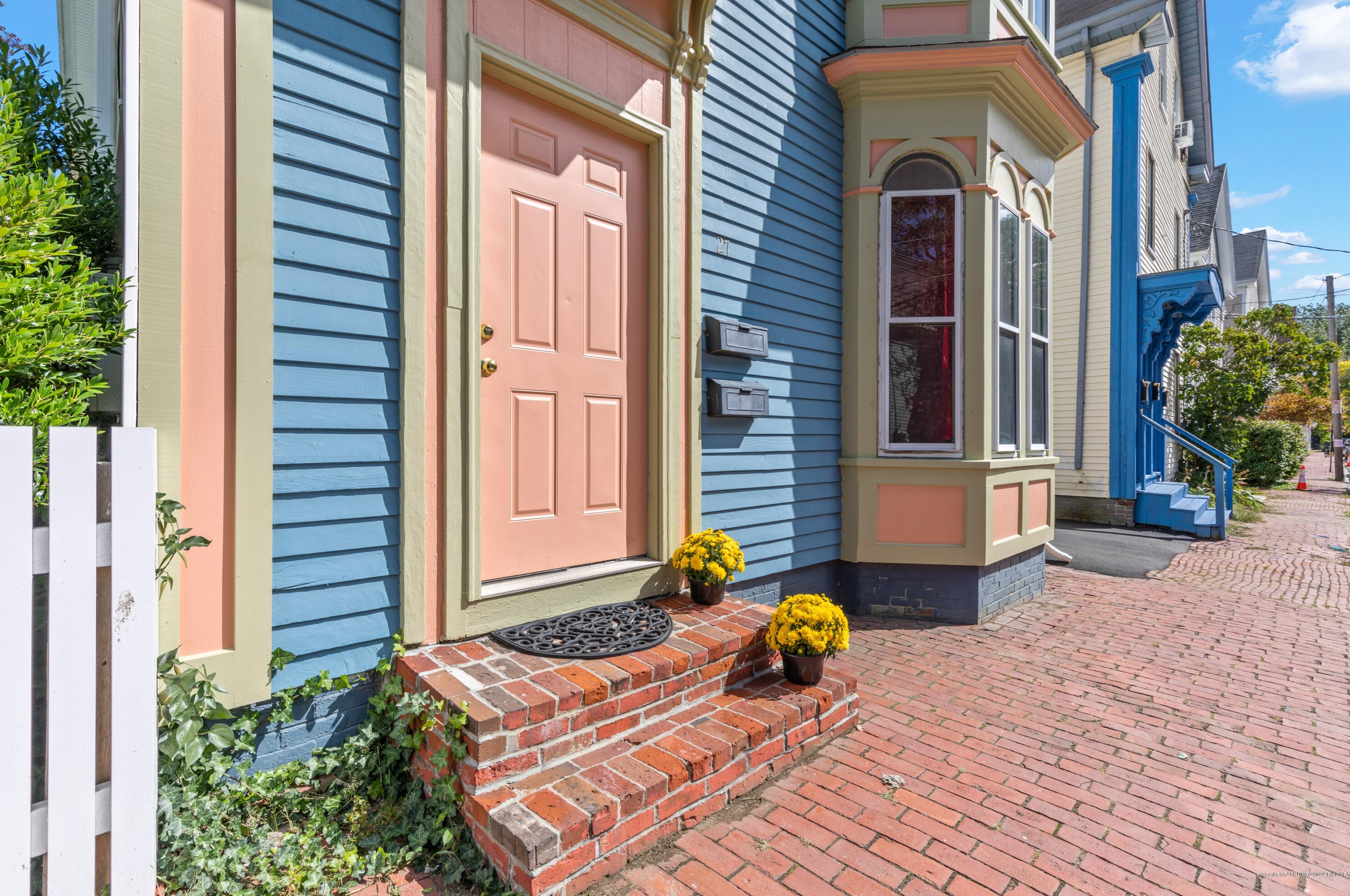 27 May St, Portland ME 04102 exterior