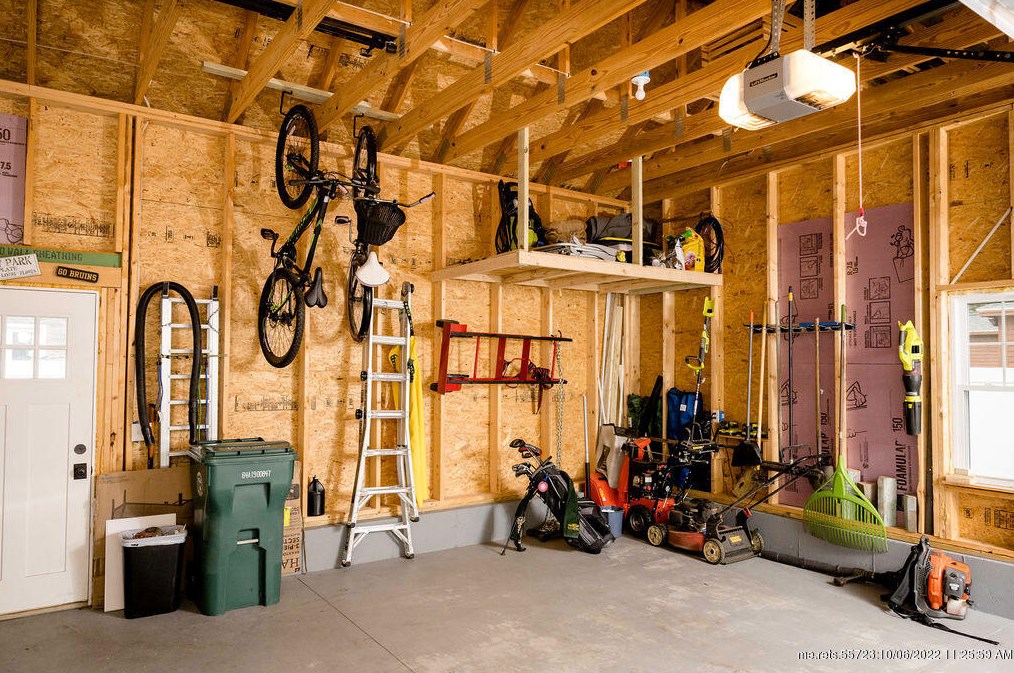 1 Ura St, Saco ME  04072-2500 exterior