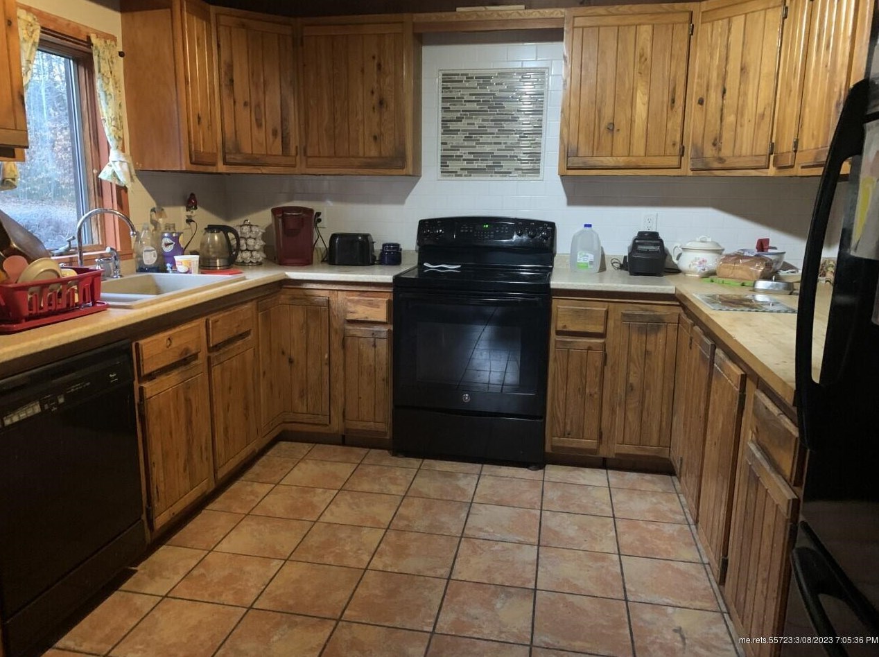 450 Falmouth Rd, Windham ME  04062-5021 exterior