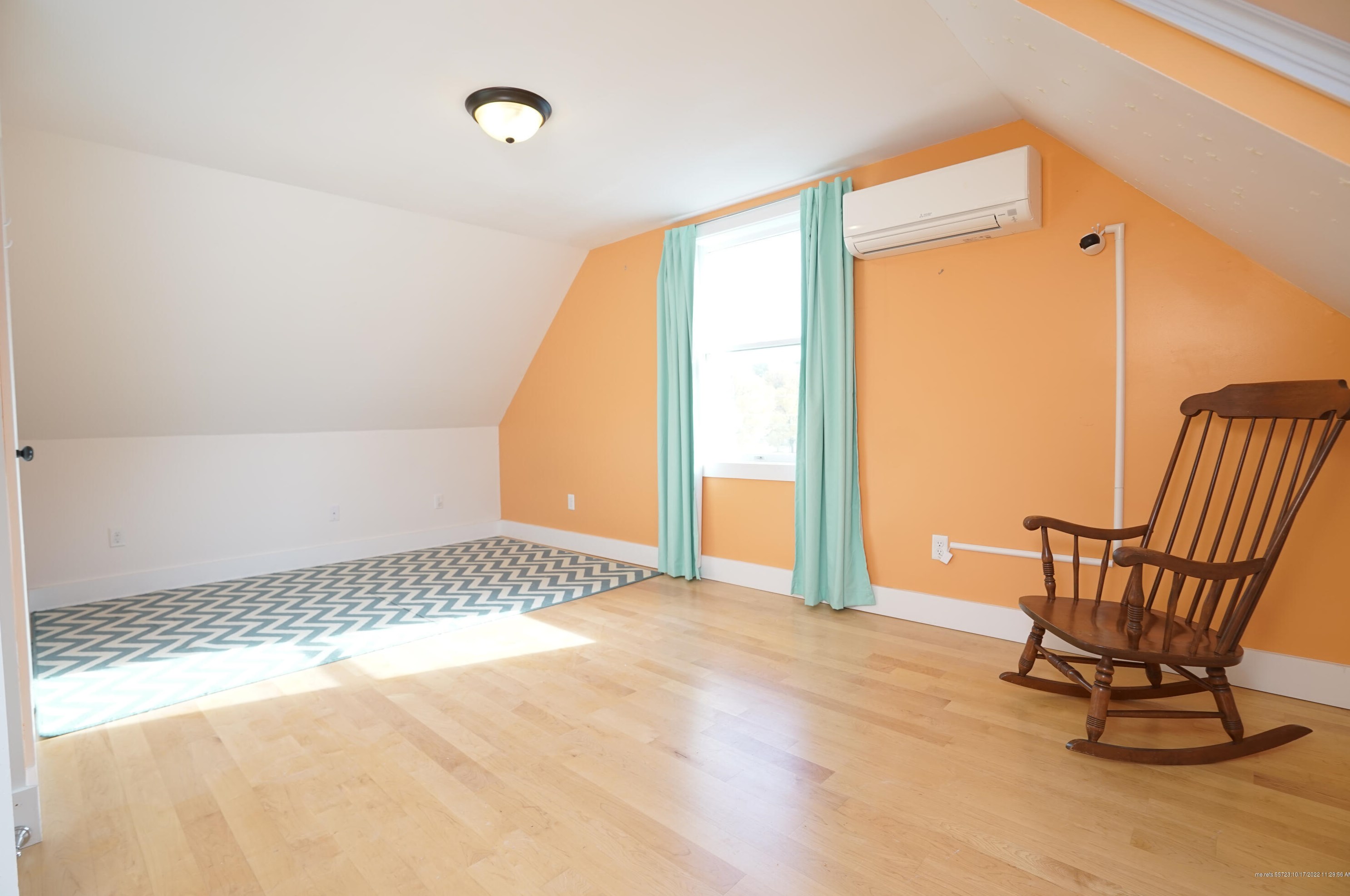 86 Thompson St, Portland ME  04106-3021 exterior