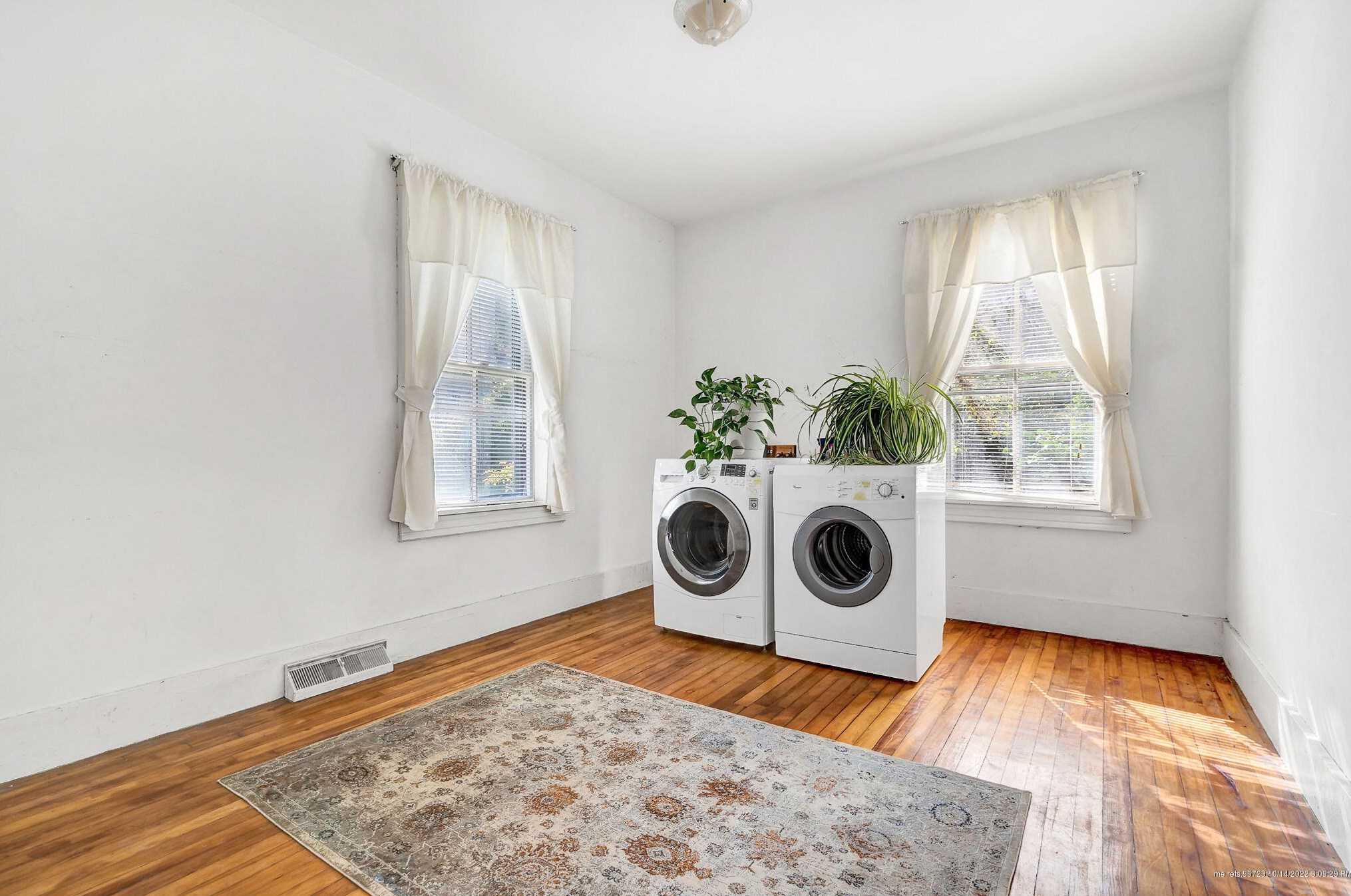 30 Dalton St, Portland ME  04103-5211 exterior