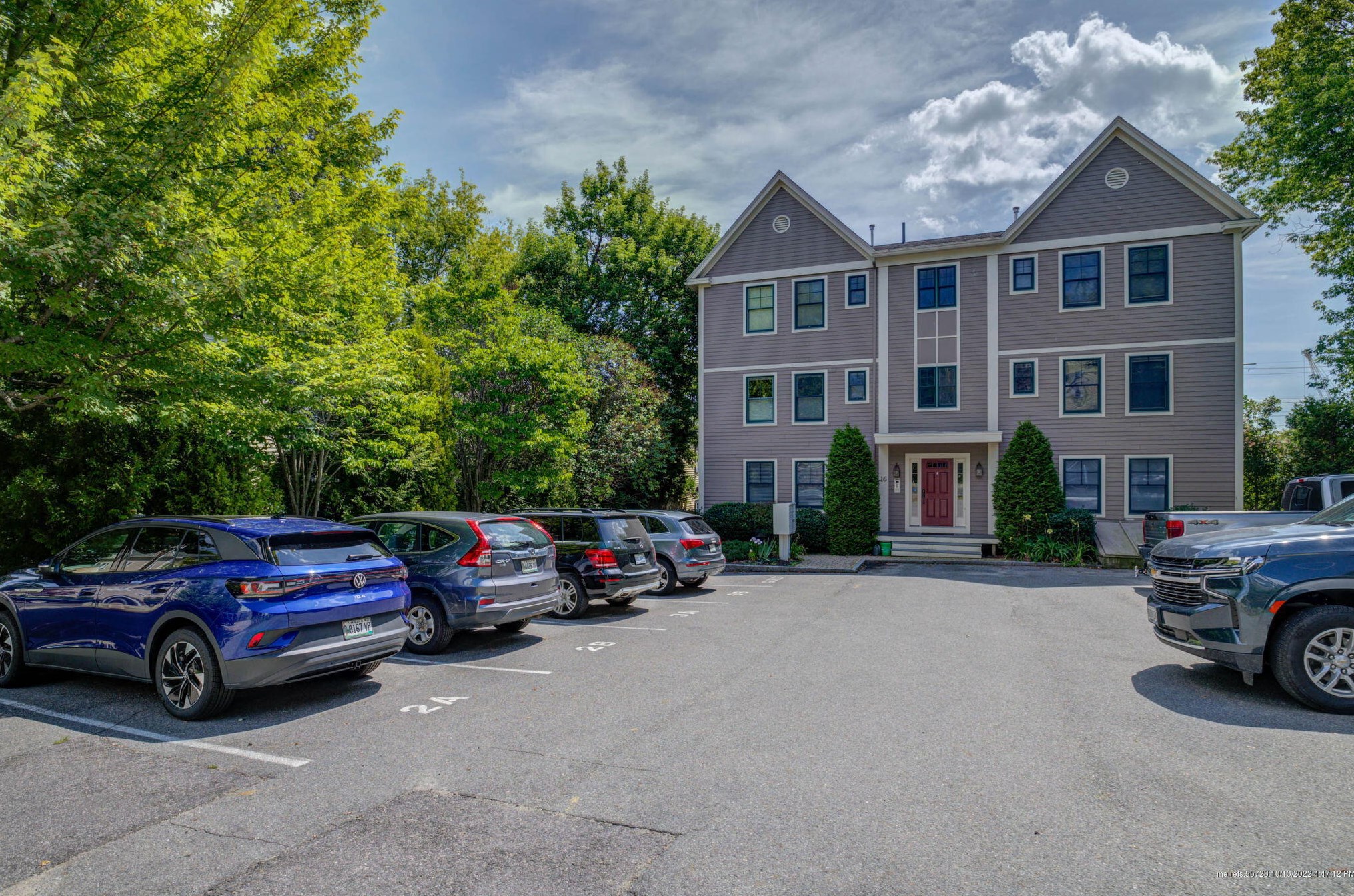 16 Guilford Ct, Portland ME  04101-4661 exterior