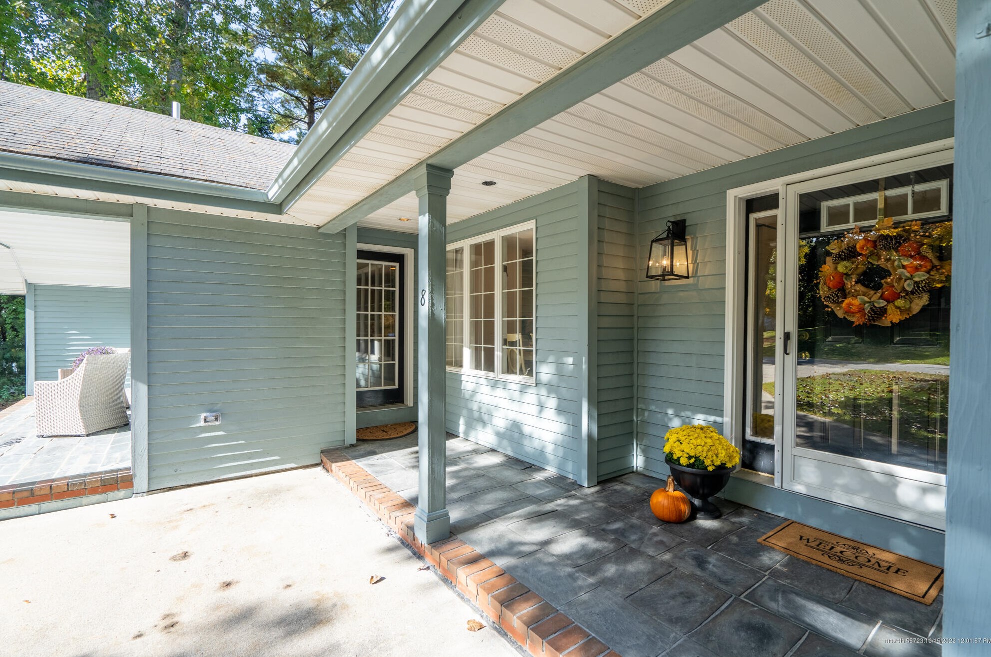 8 Bayview Ter, Saco ME  04072-1749 exterior